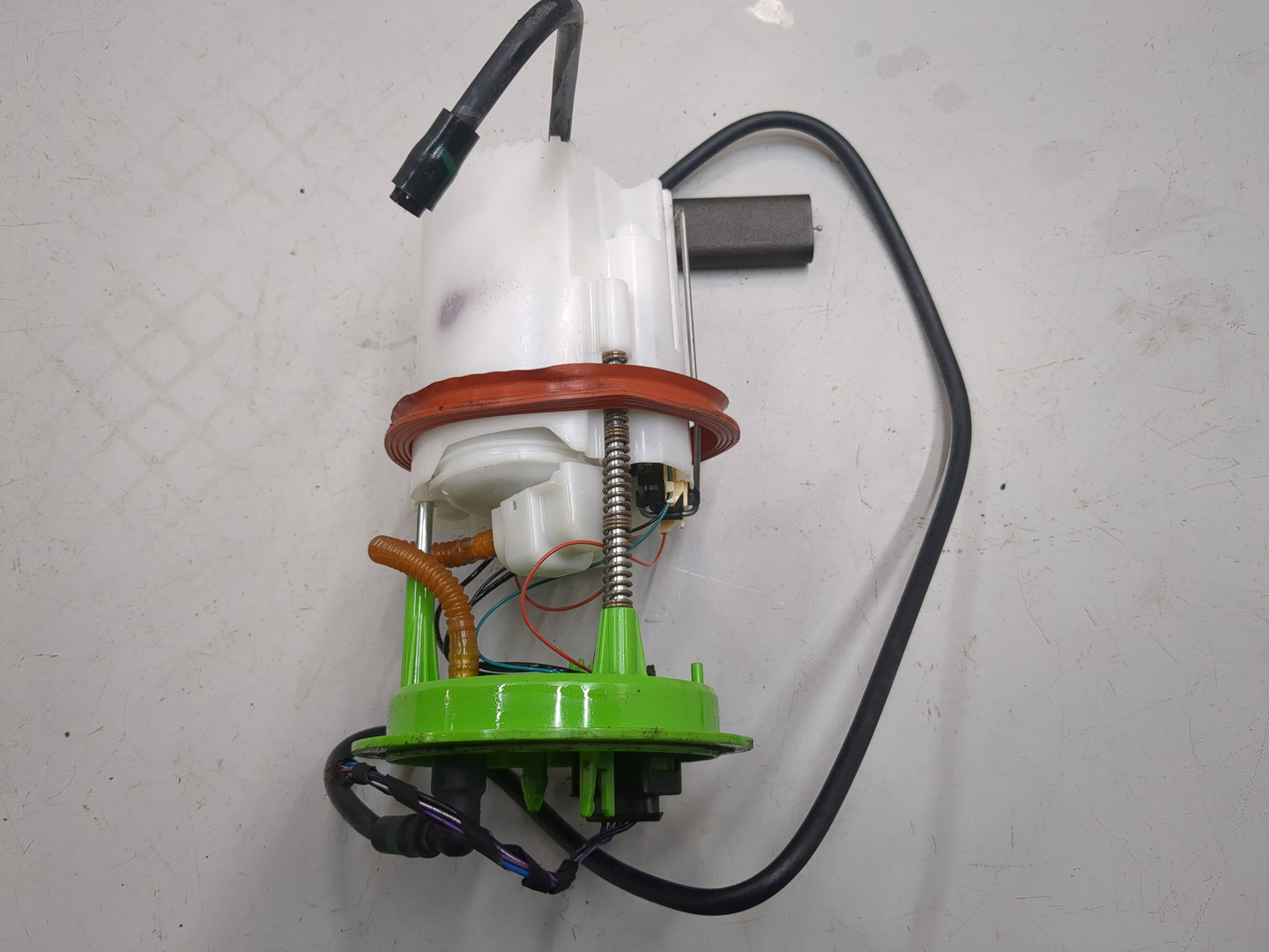 Насос топливный электрический