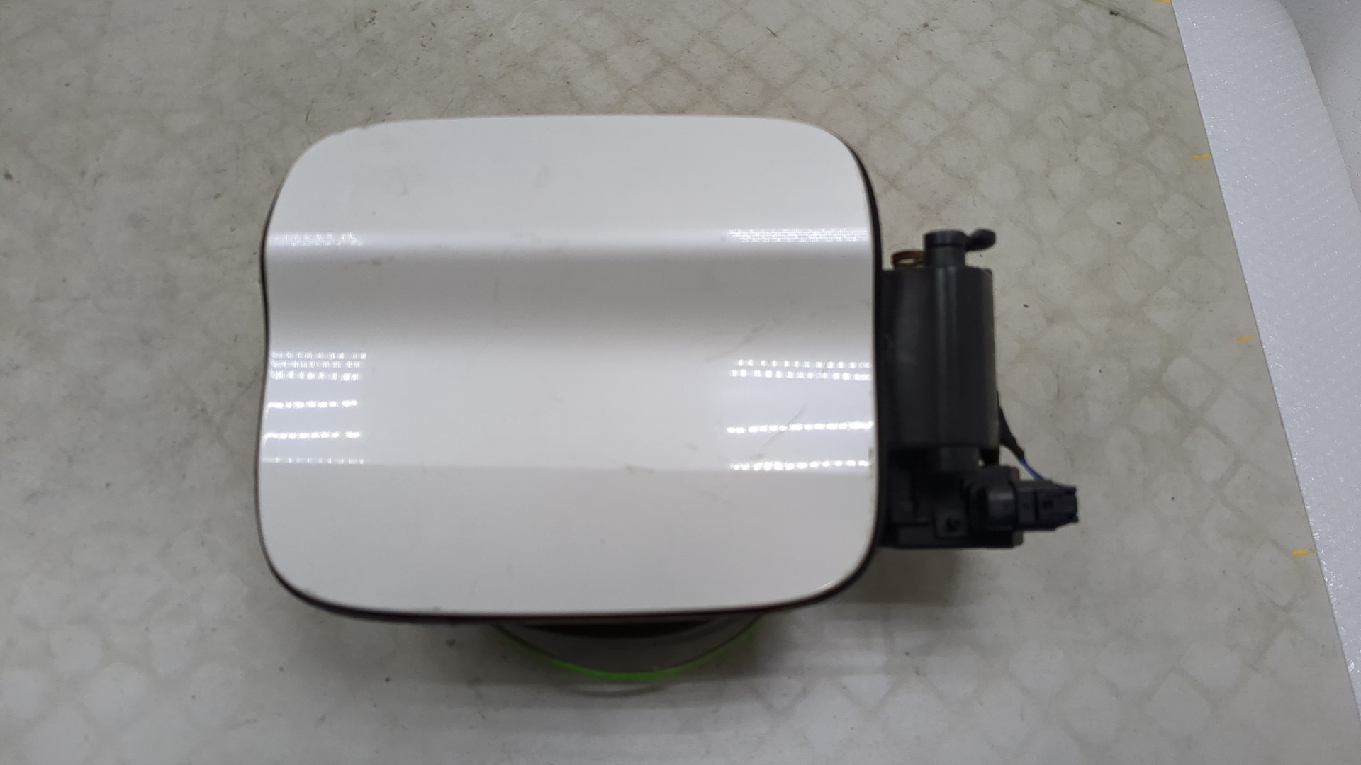 Лючок бензобака