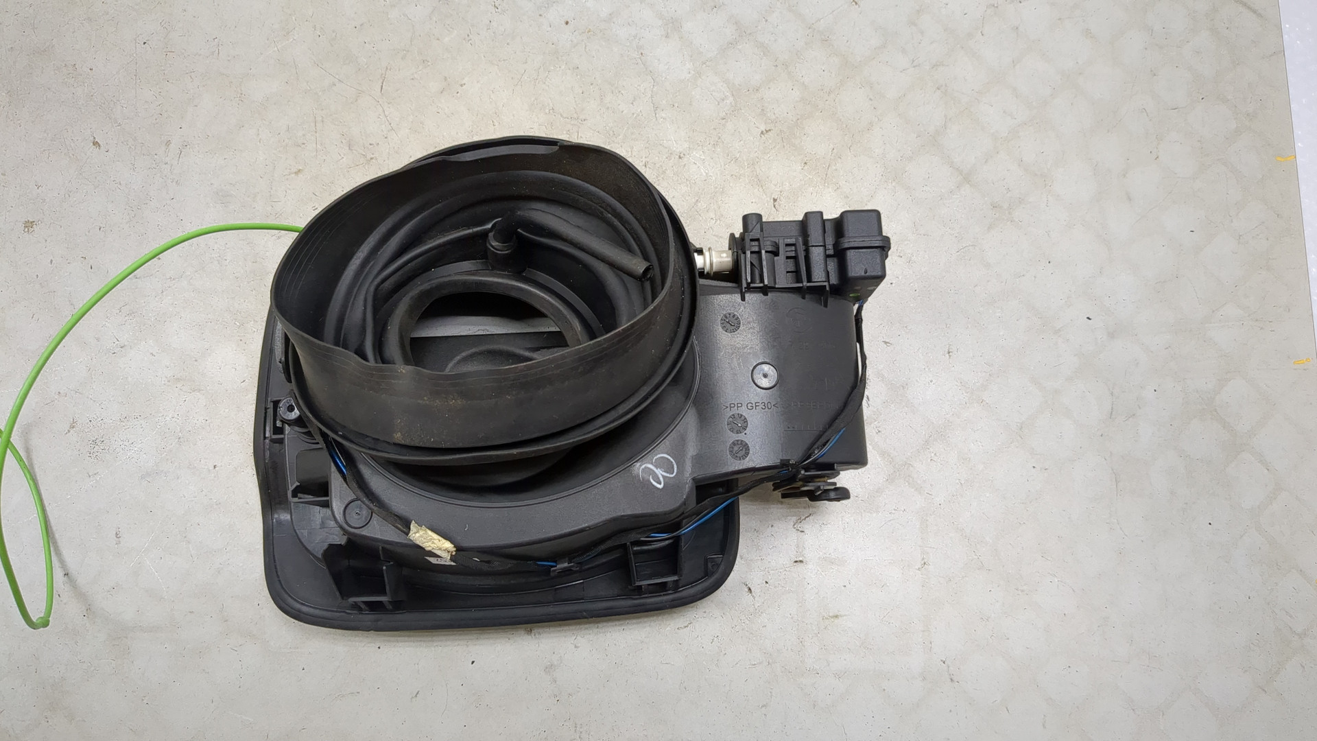 Лючок бензобака