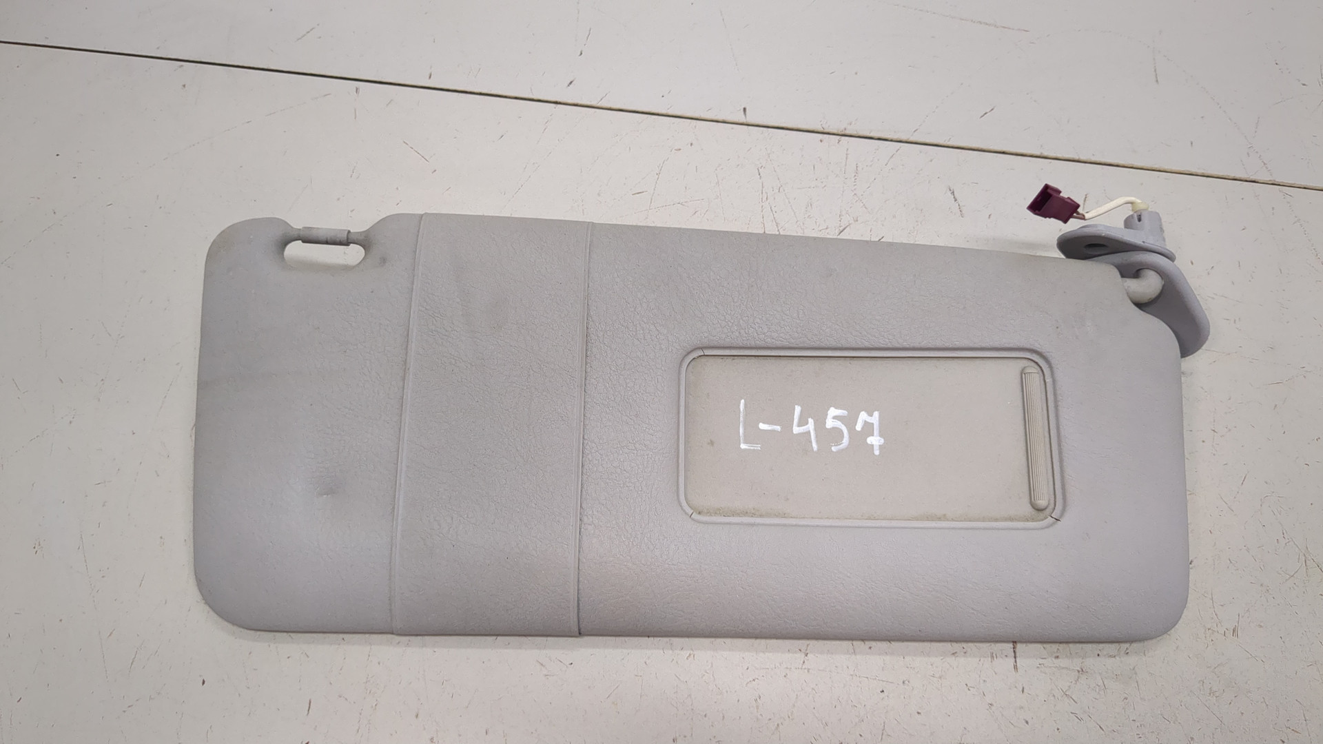 Козырек солнцезащитный