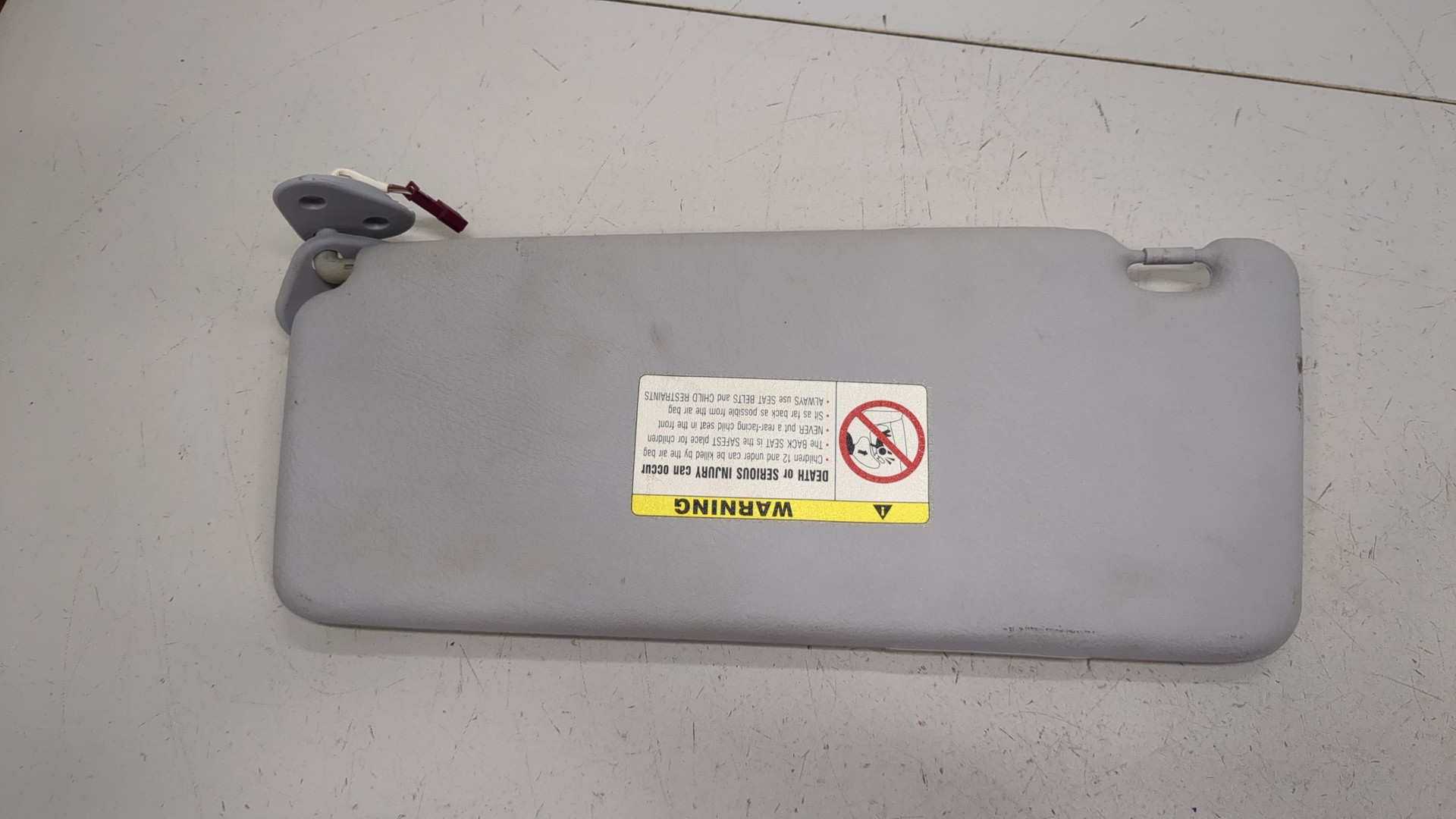 Козырек солнцезащитный