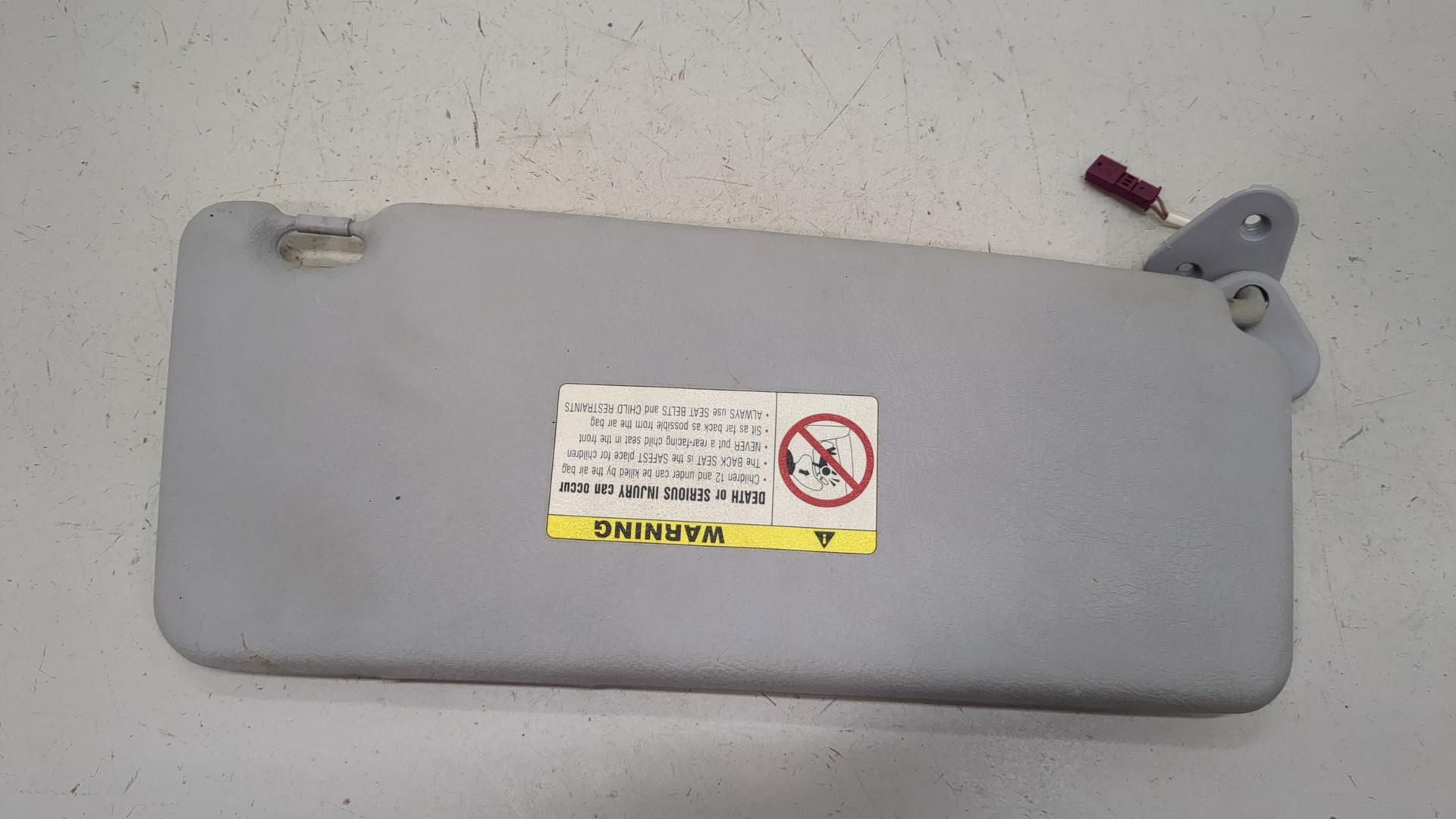 Козырек солнцезащитный