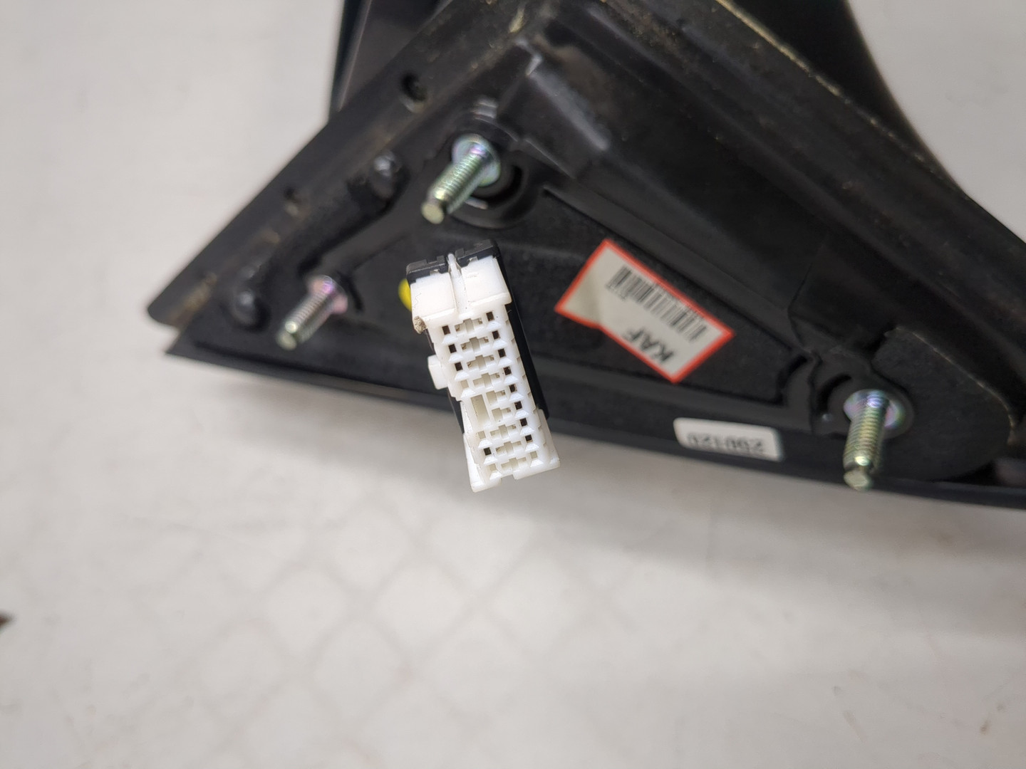 Зеркало правое электрическое