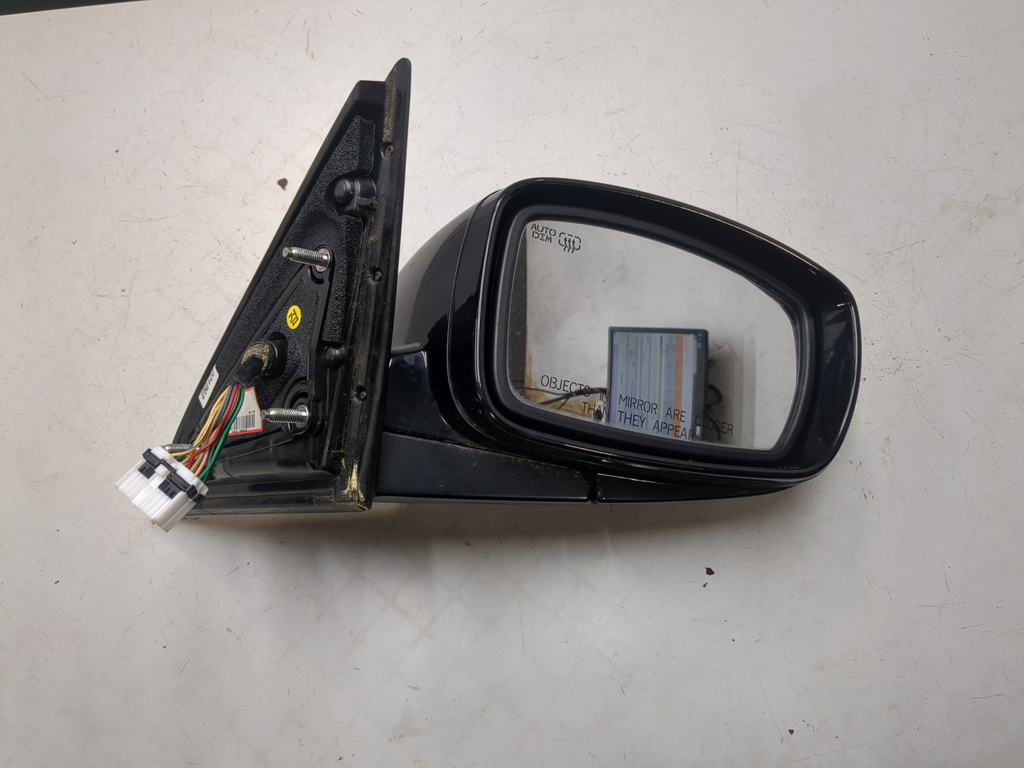 Зеркало правое электрическое