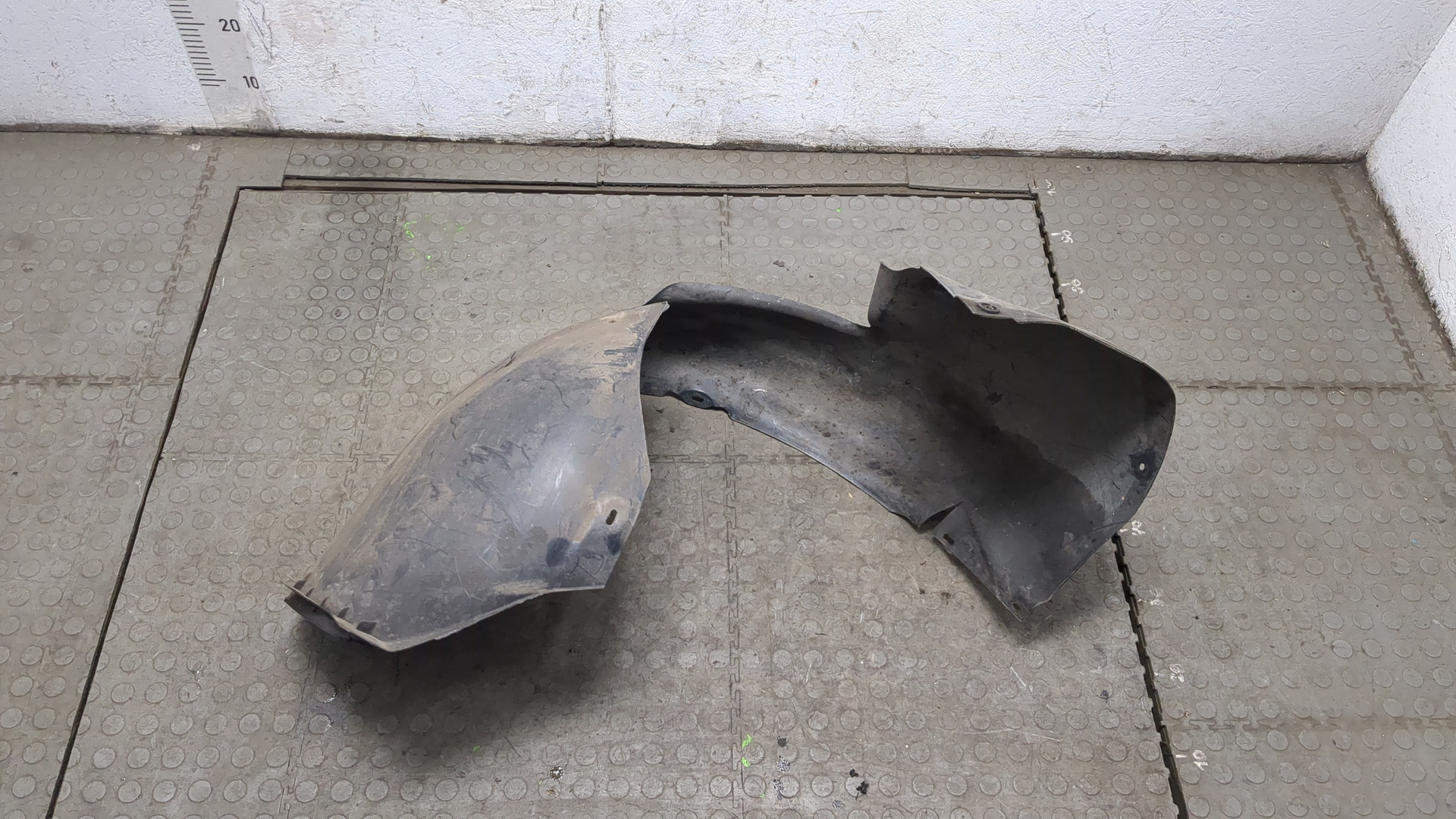 Локер передний левый