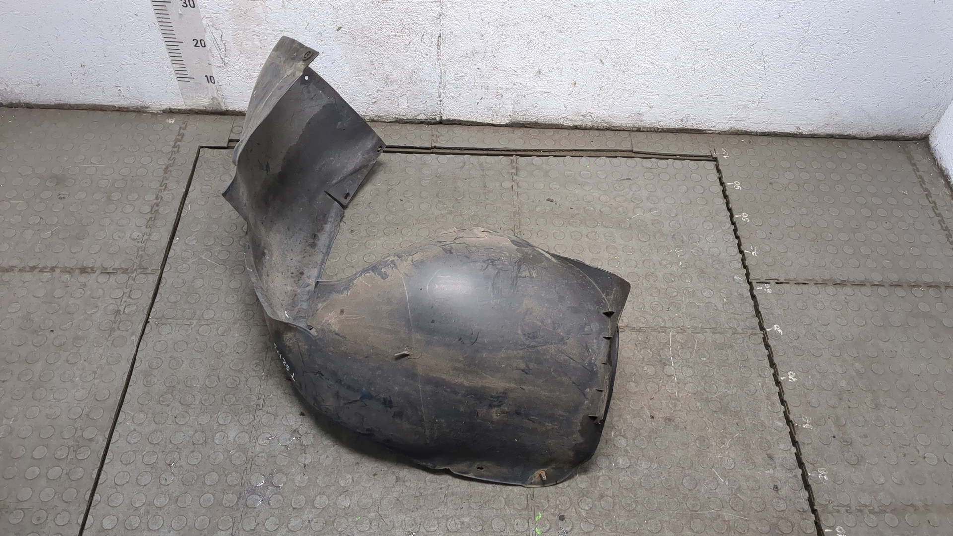 Локер передний левый