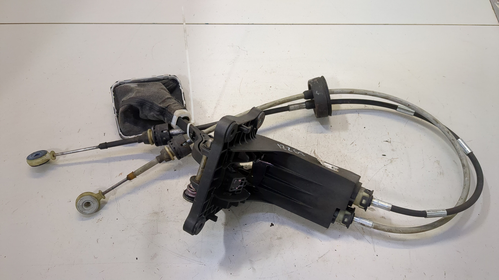 Кулиса МКПП / АКПП