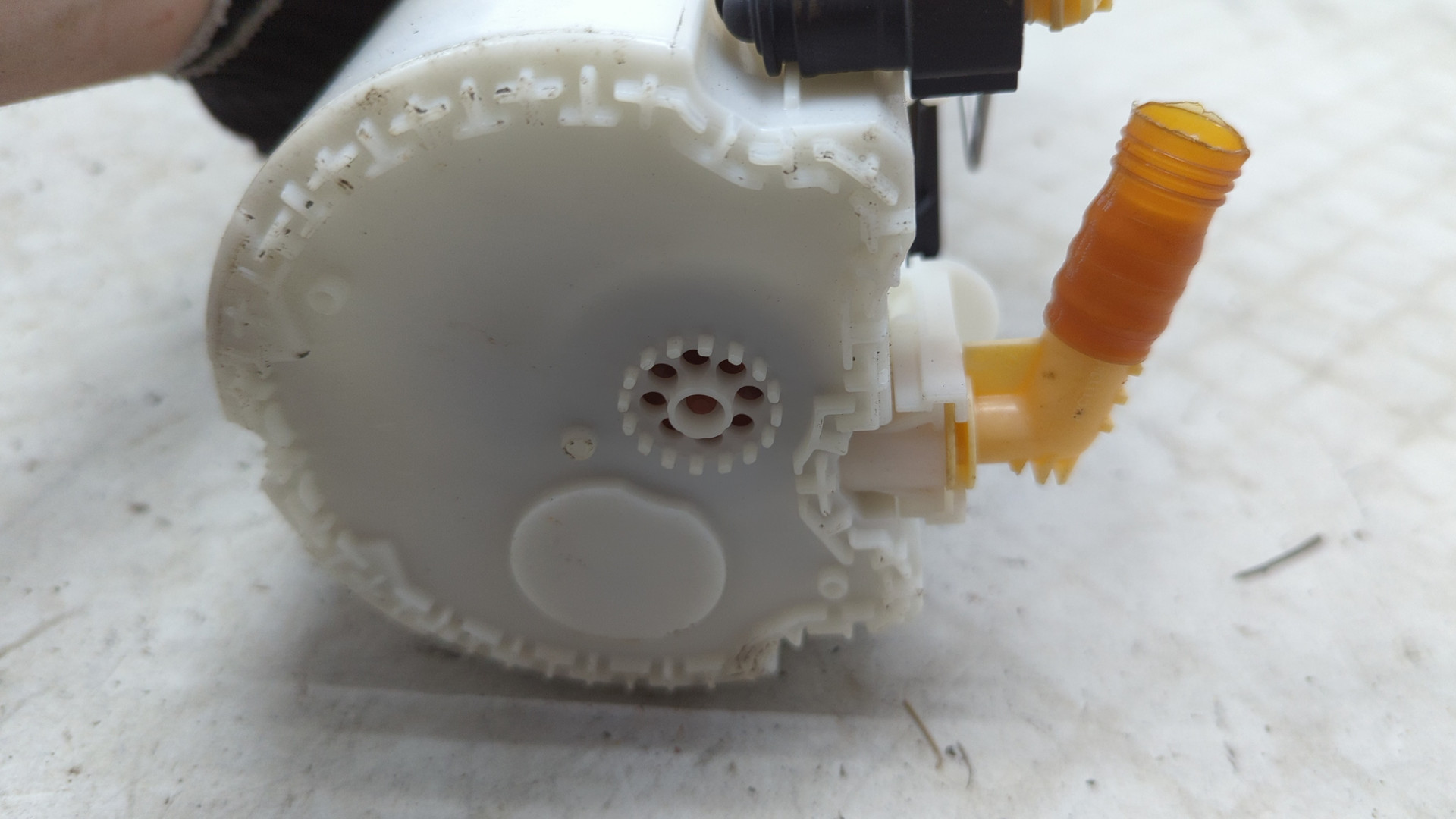 Насос топливный электрический