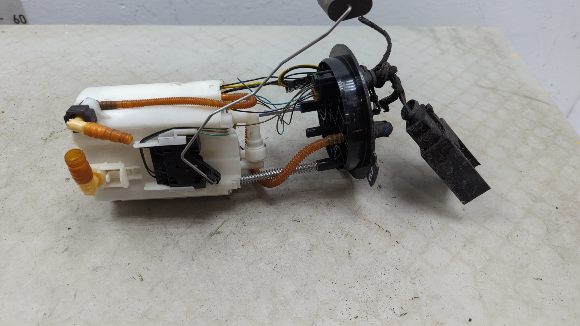 Насос топливный электрический