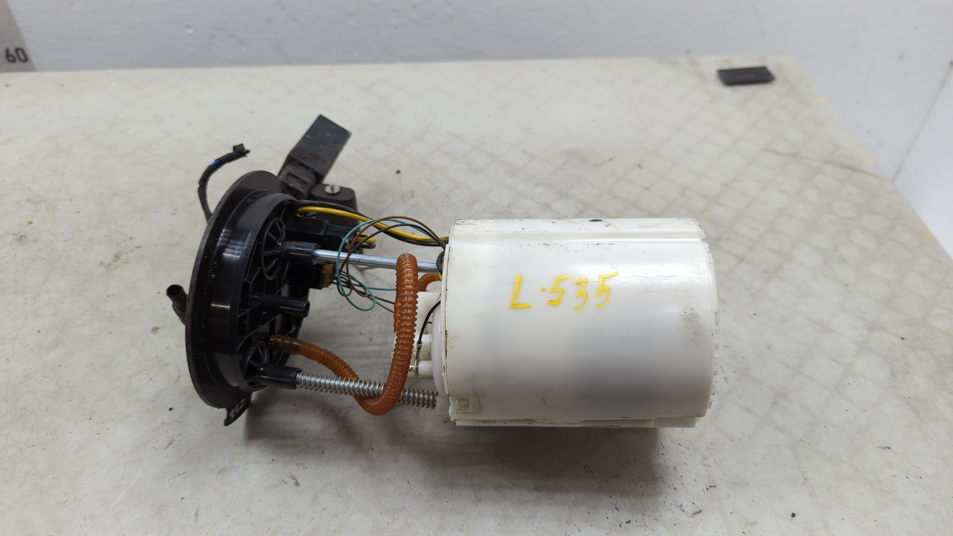 Насос топливный электрический