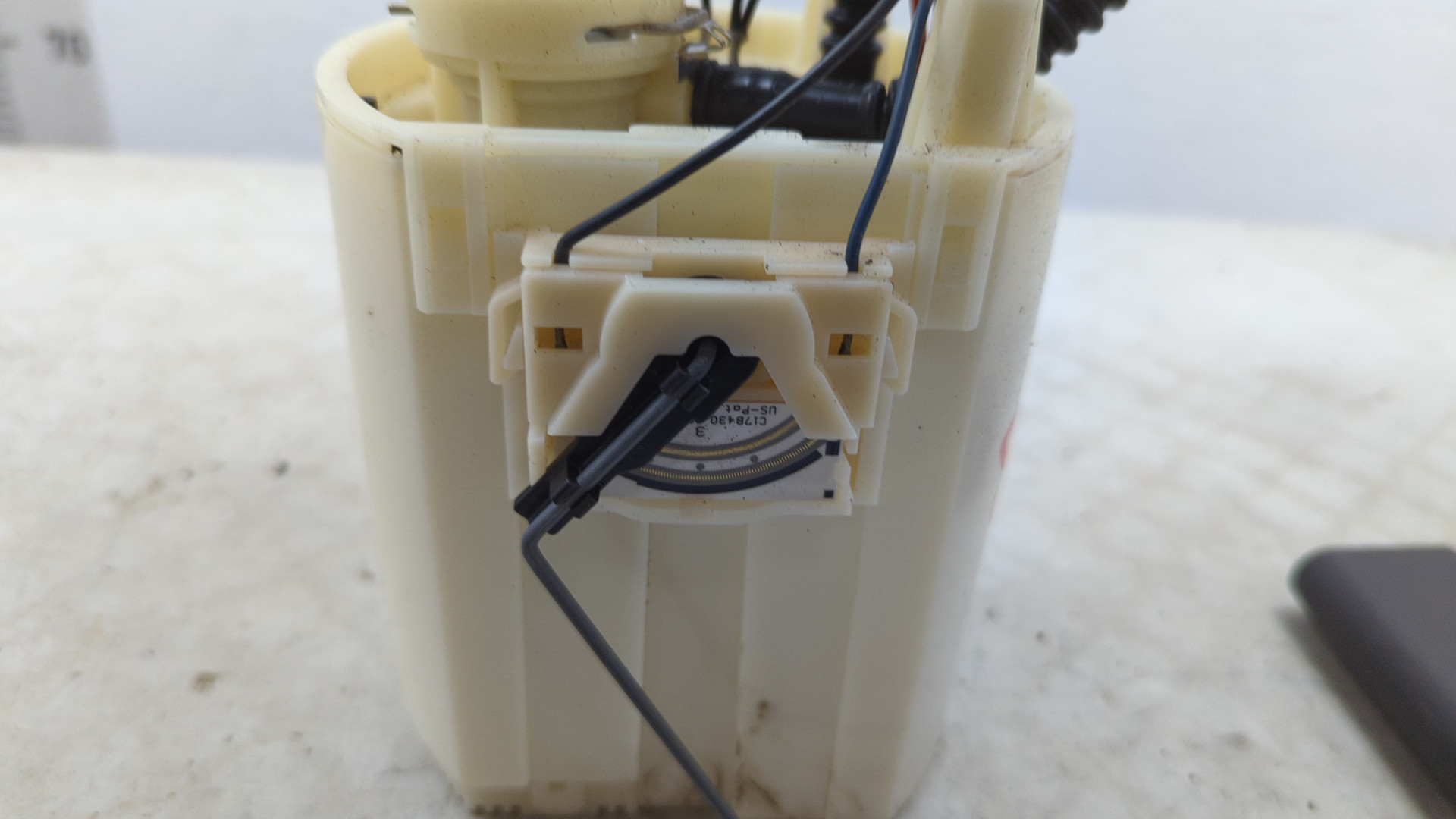 Насос топливный электрический