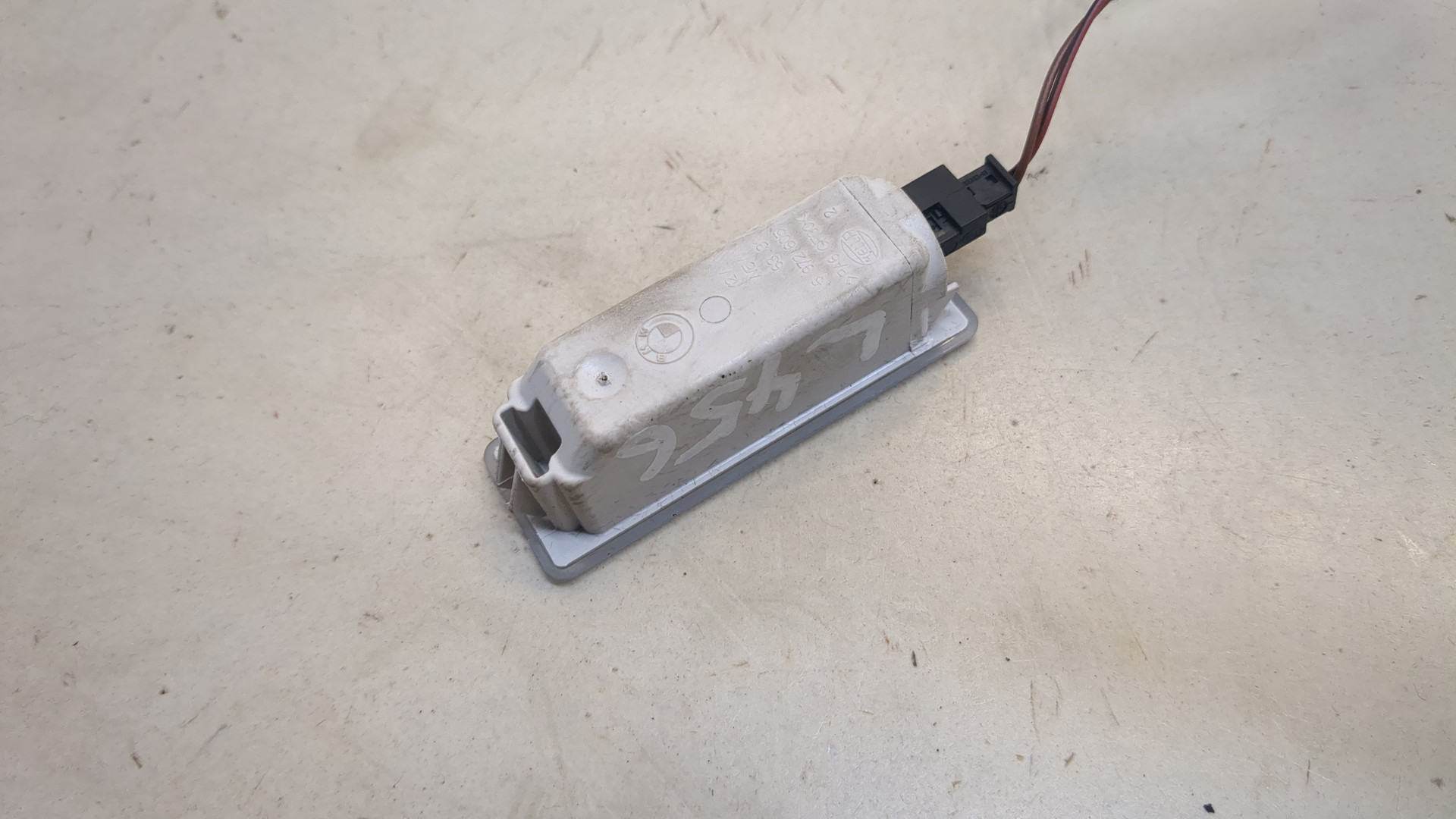 Плафон салонный