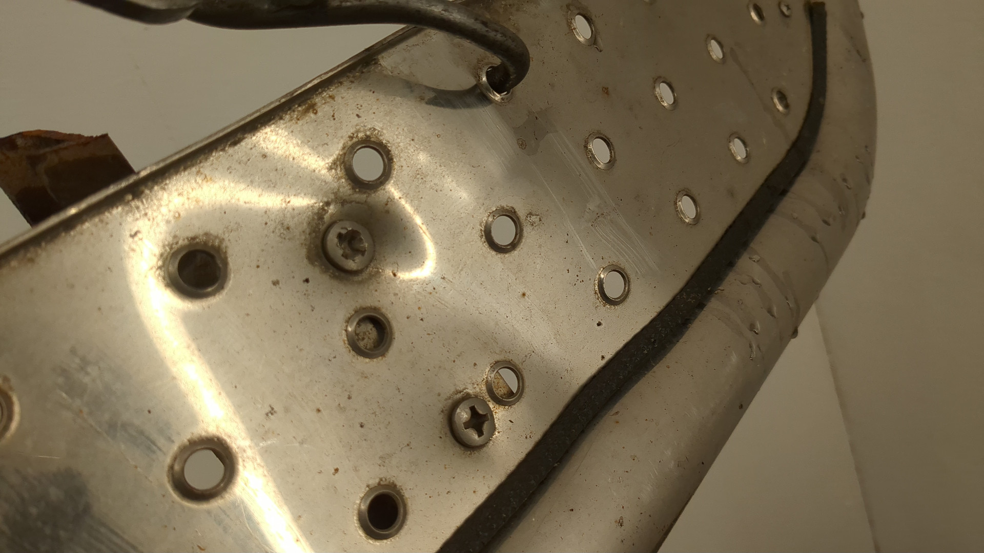 Подножка правая