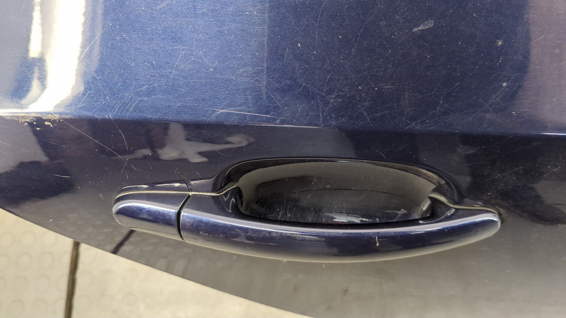 Дверь задняя правая