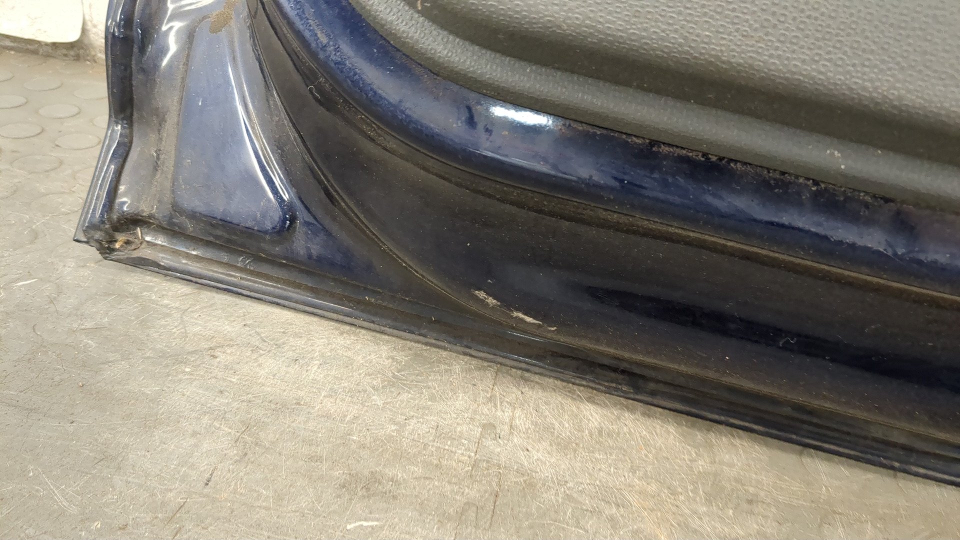 Дверь задняя правая