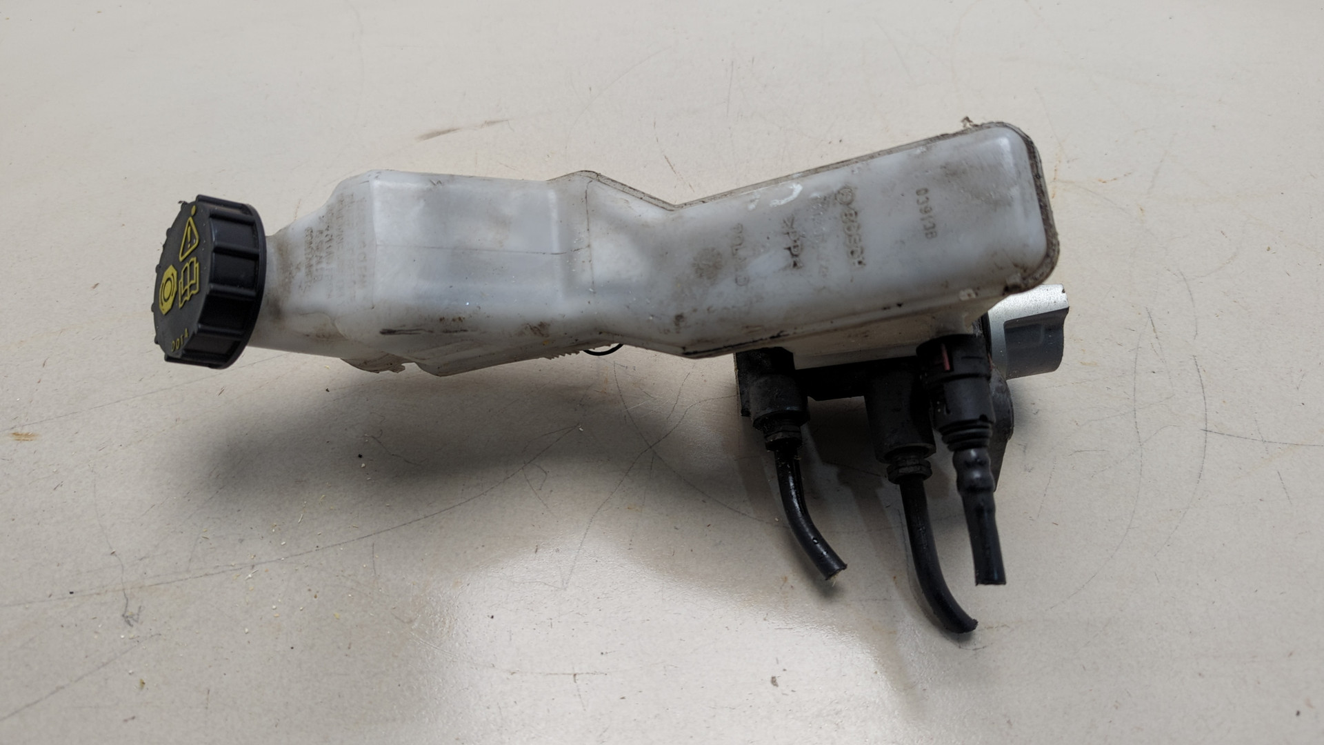 Цилиндр тормозной главный