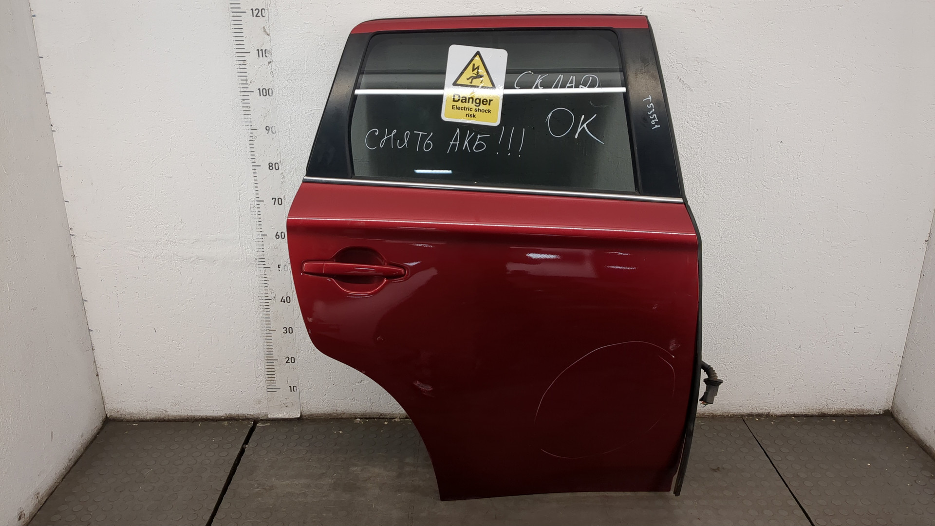 Дверь задняя правая