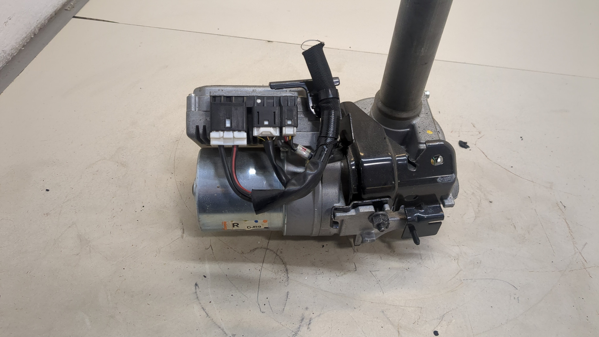 Серводвигатель рулевой рейки