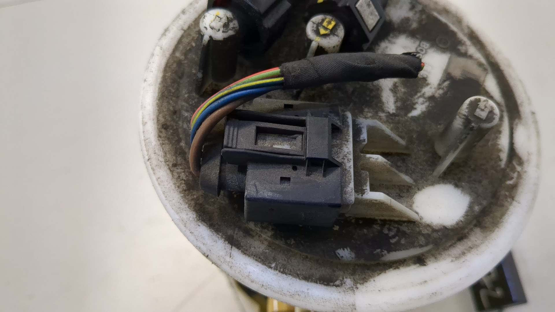 Насос топливный электрический