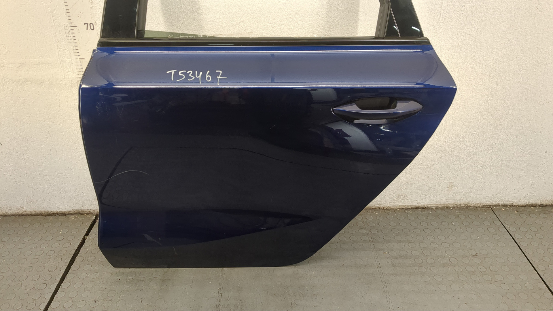 Дверь задняя левая