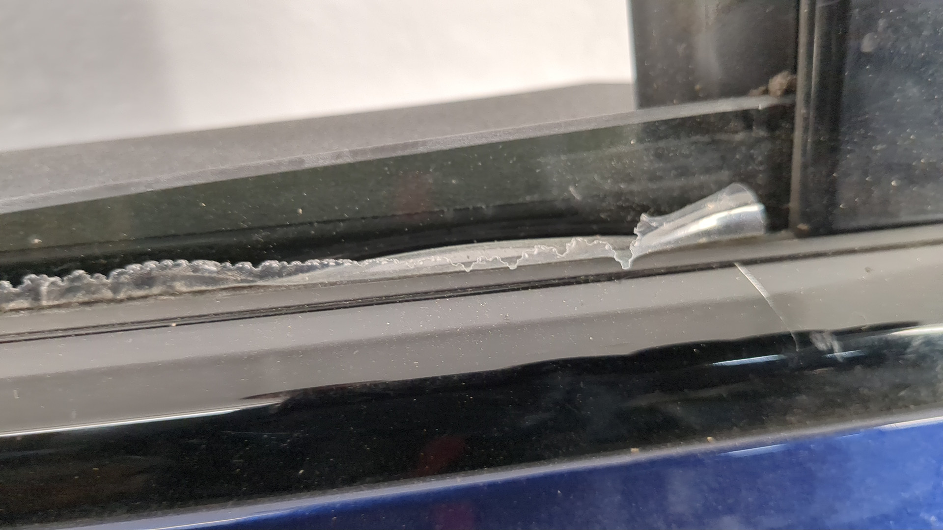 Дверь задняя правая