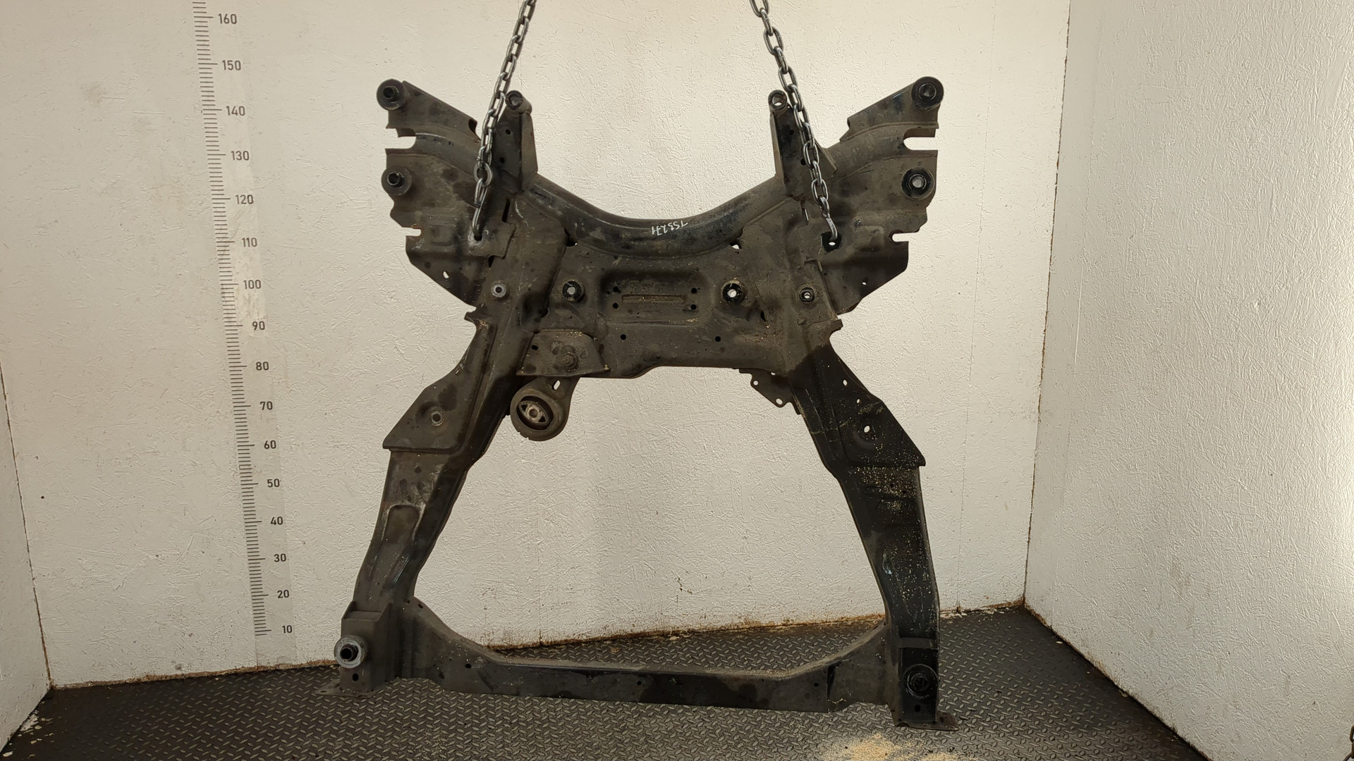 Балка подмоторная