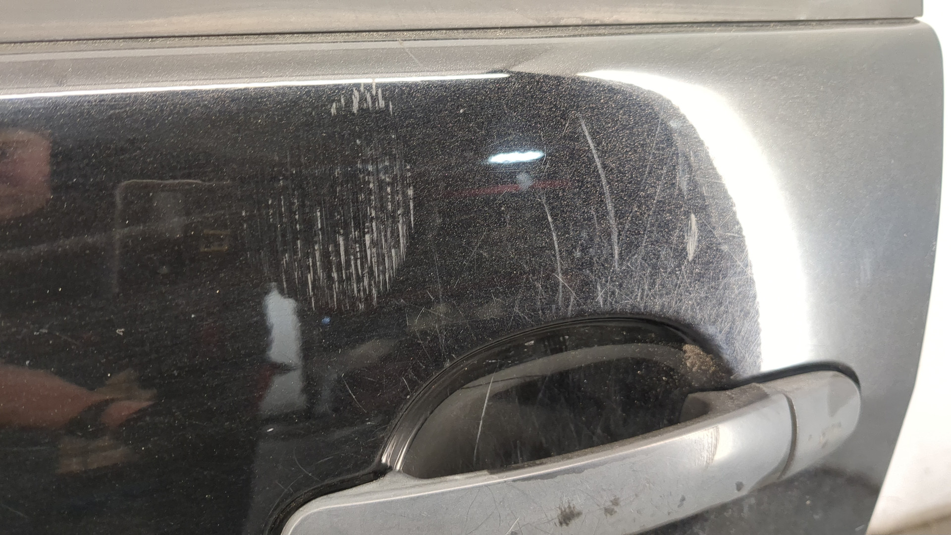 Дверь передняя левая