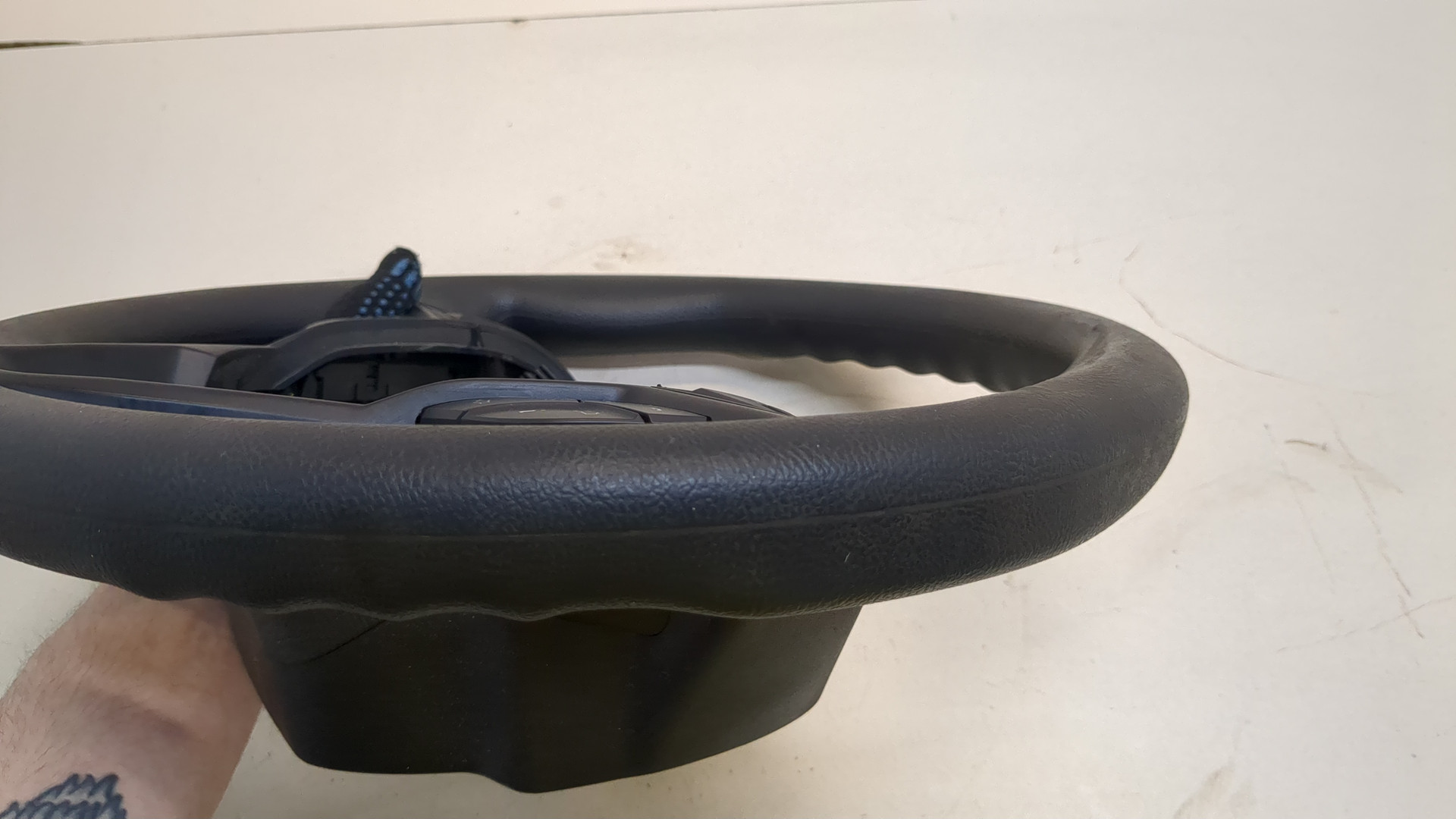 Рулевое колесо (руль)