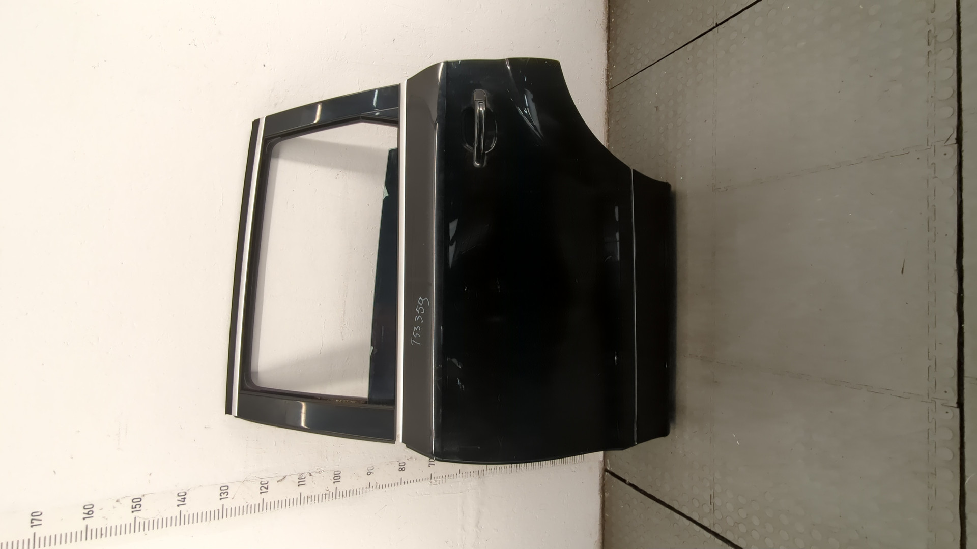 Дверь задняя левая