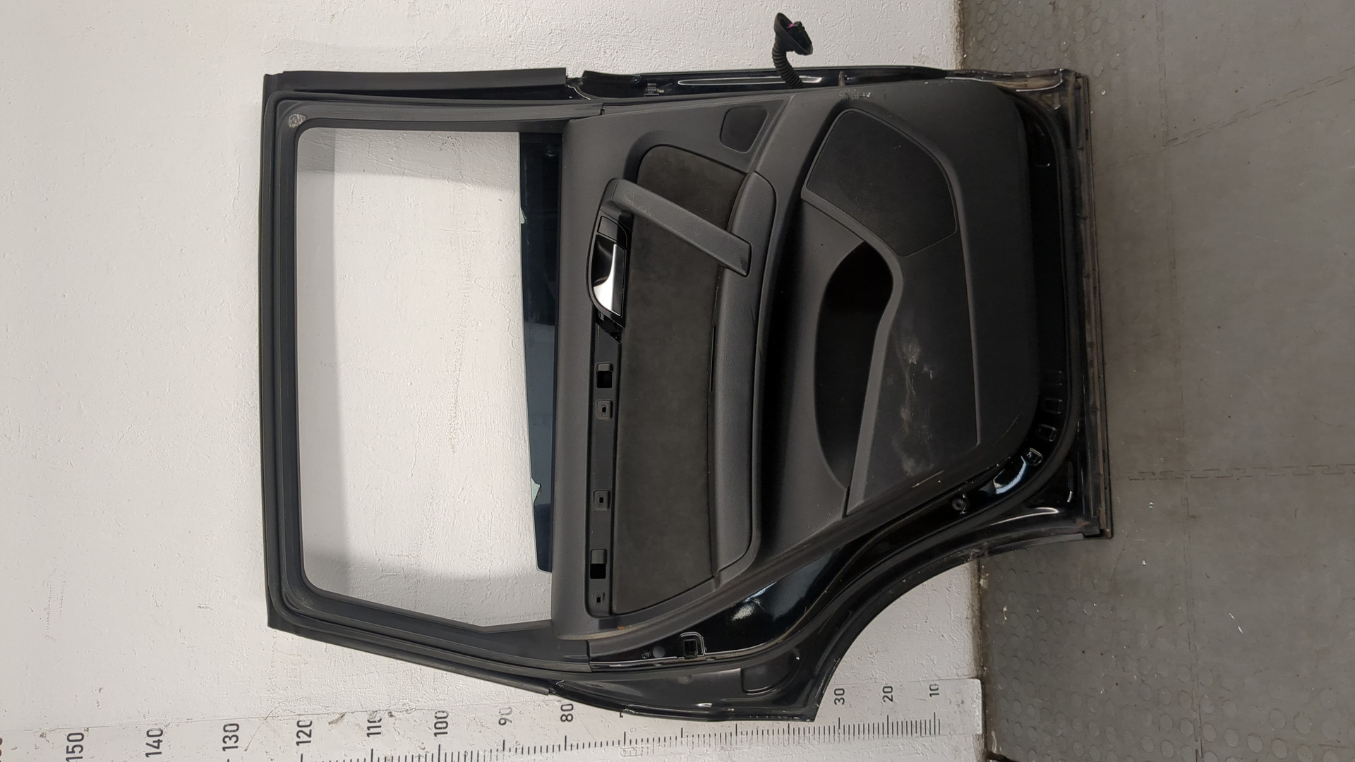 Дверь задняя левая