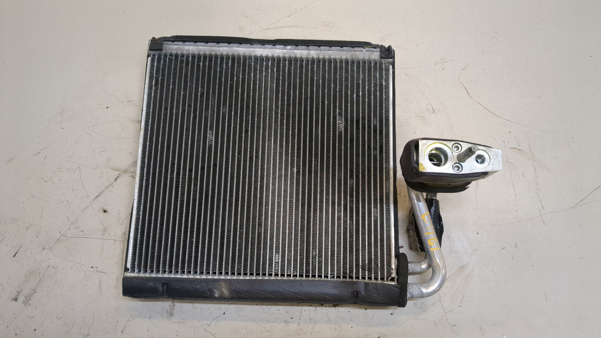 Радиатор кондиционера / конденсер