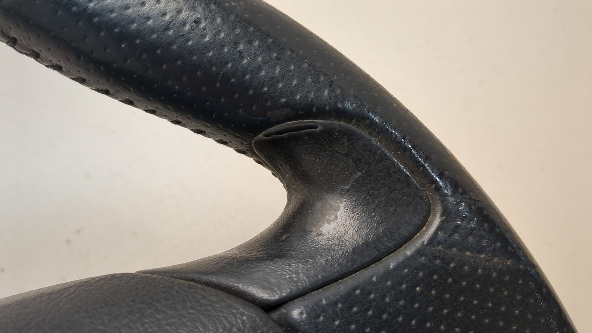 Рулевое колесо (руль)