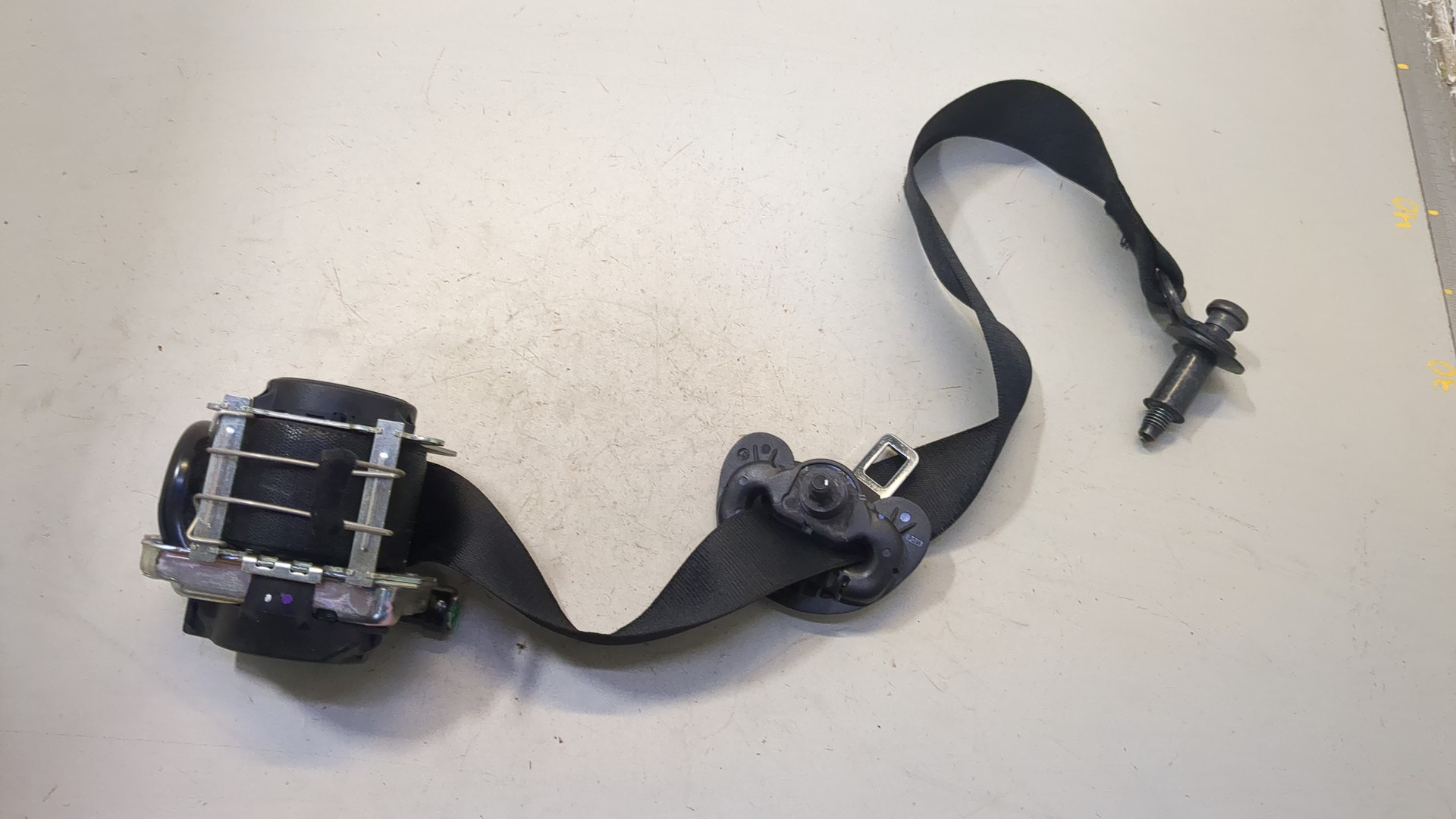 Ремень безопасности