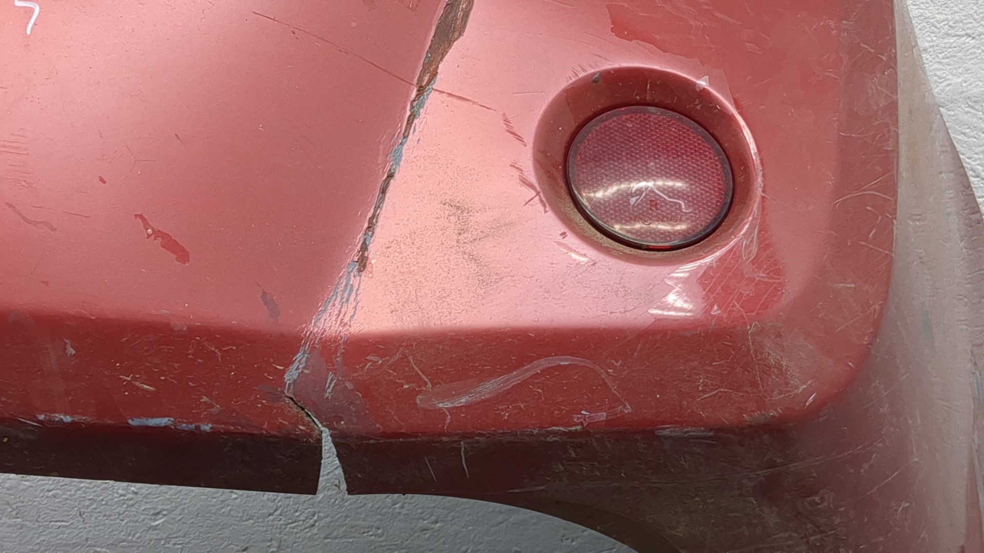 Бампер задний