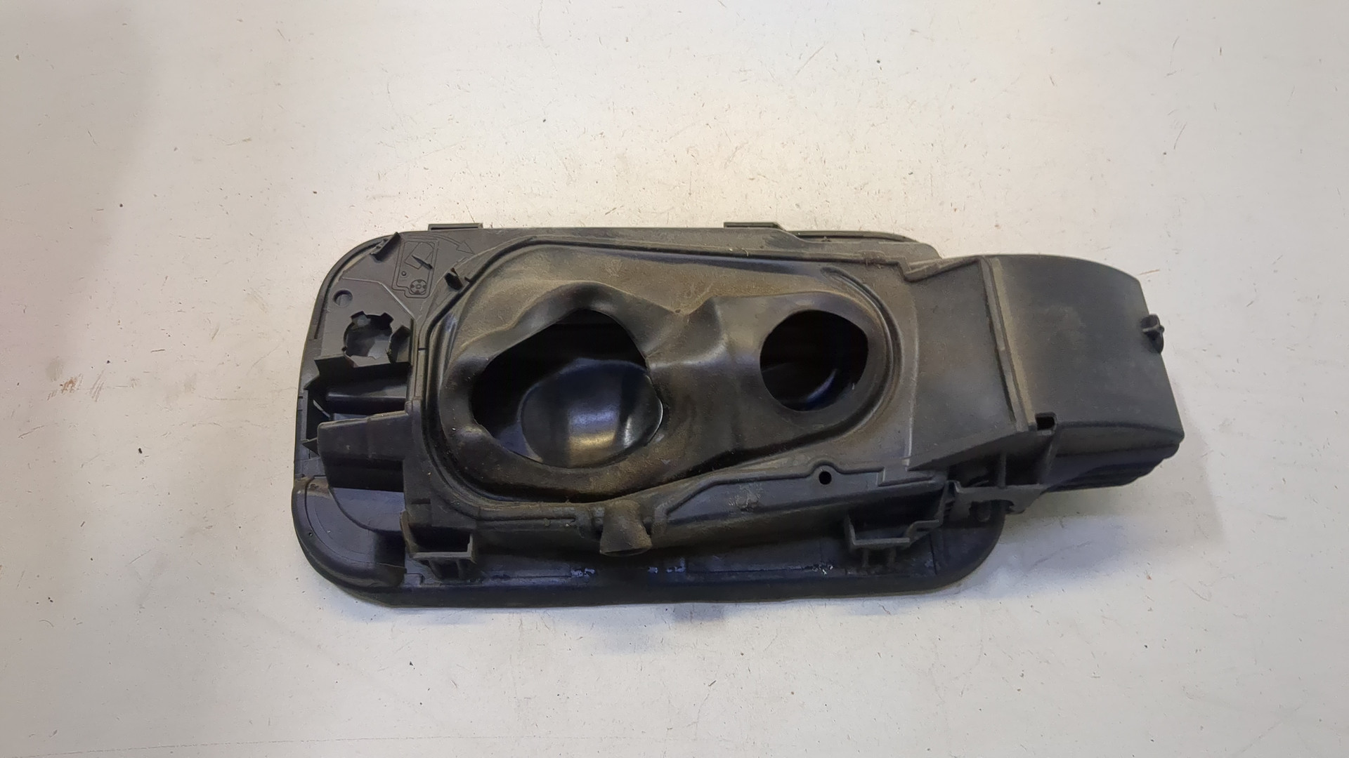 Лючок бензобака