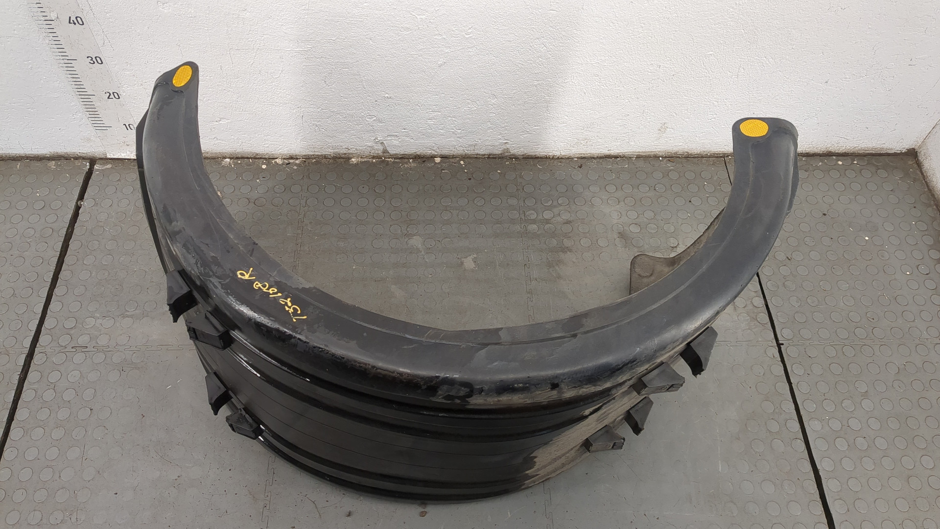 Крыло заднее правое