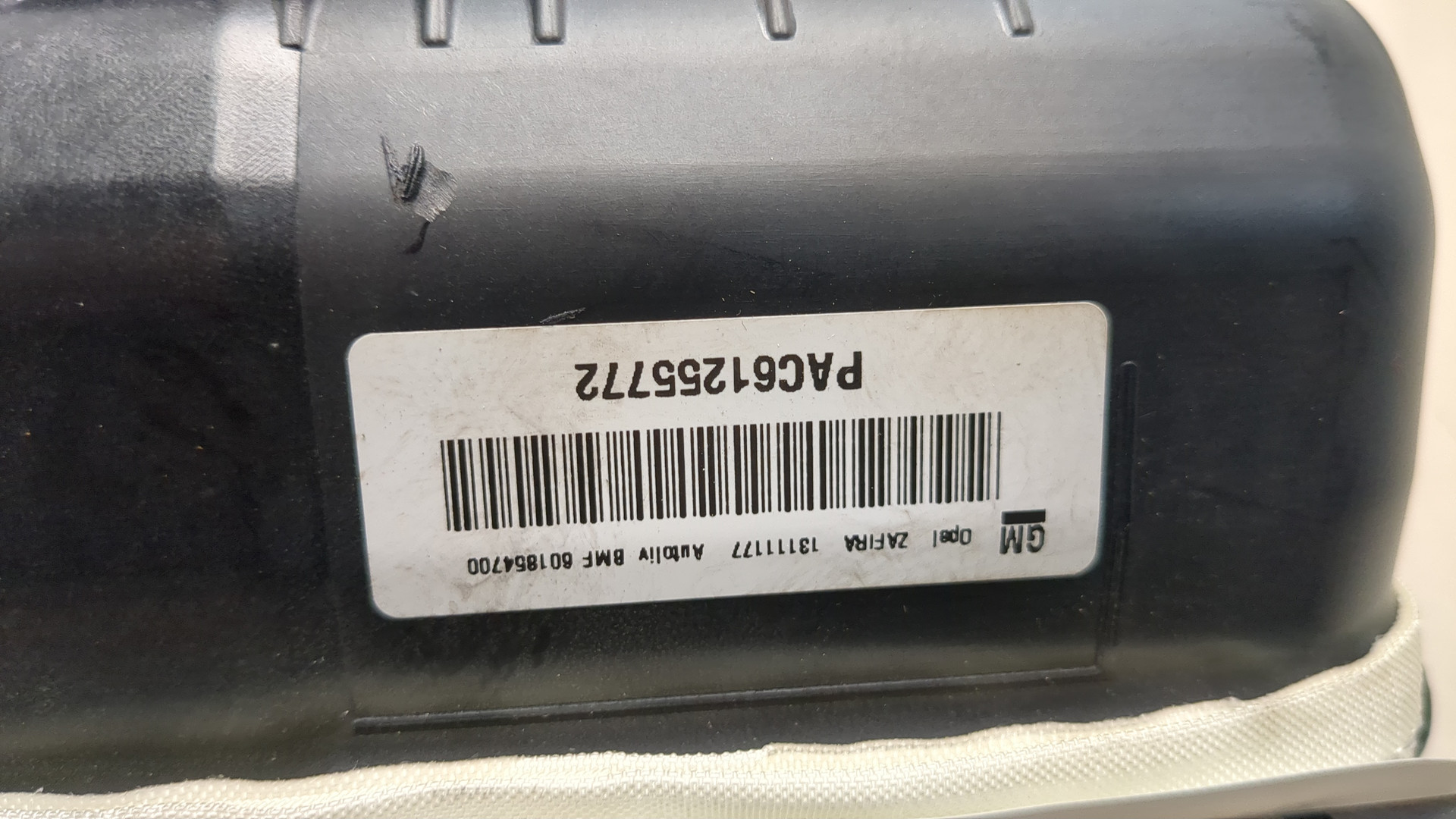 Подушка безопасности пассажирская (в торпедо)