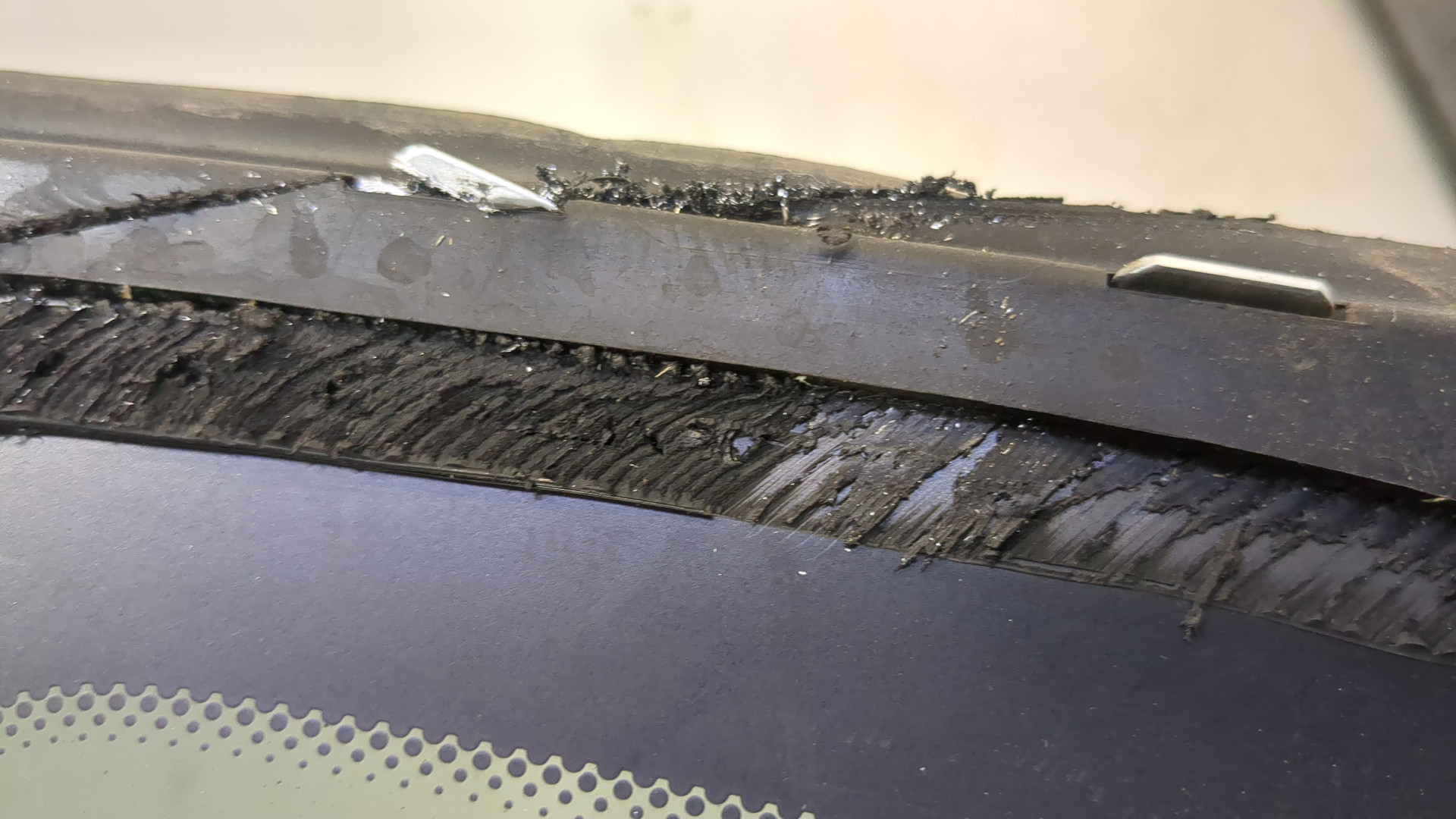 Стекло кузовное глухое правое