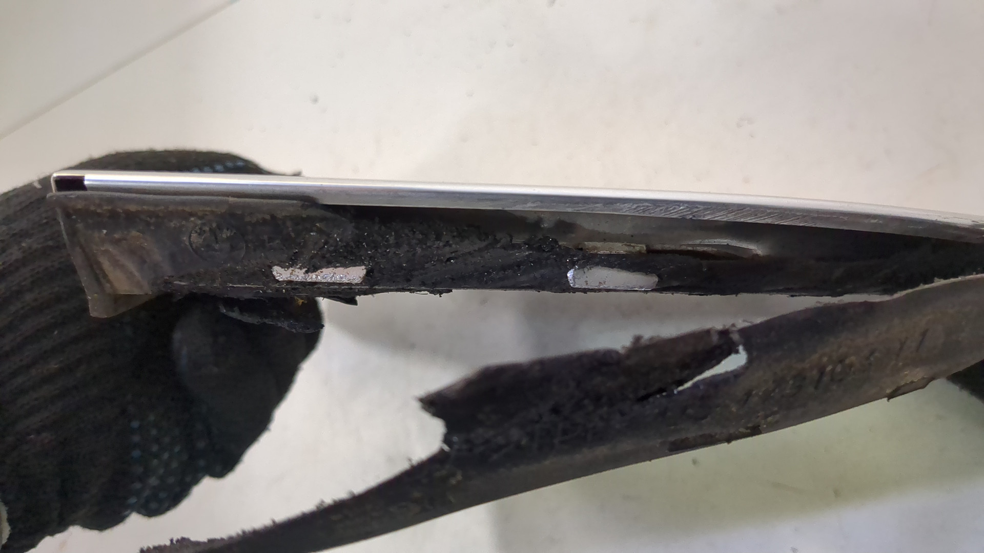 Стекло боковое