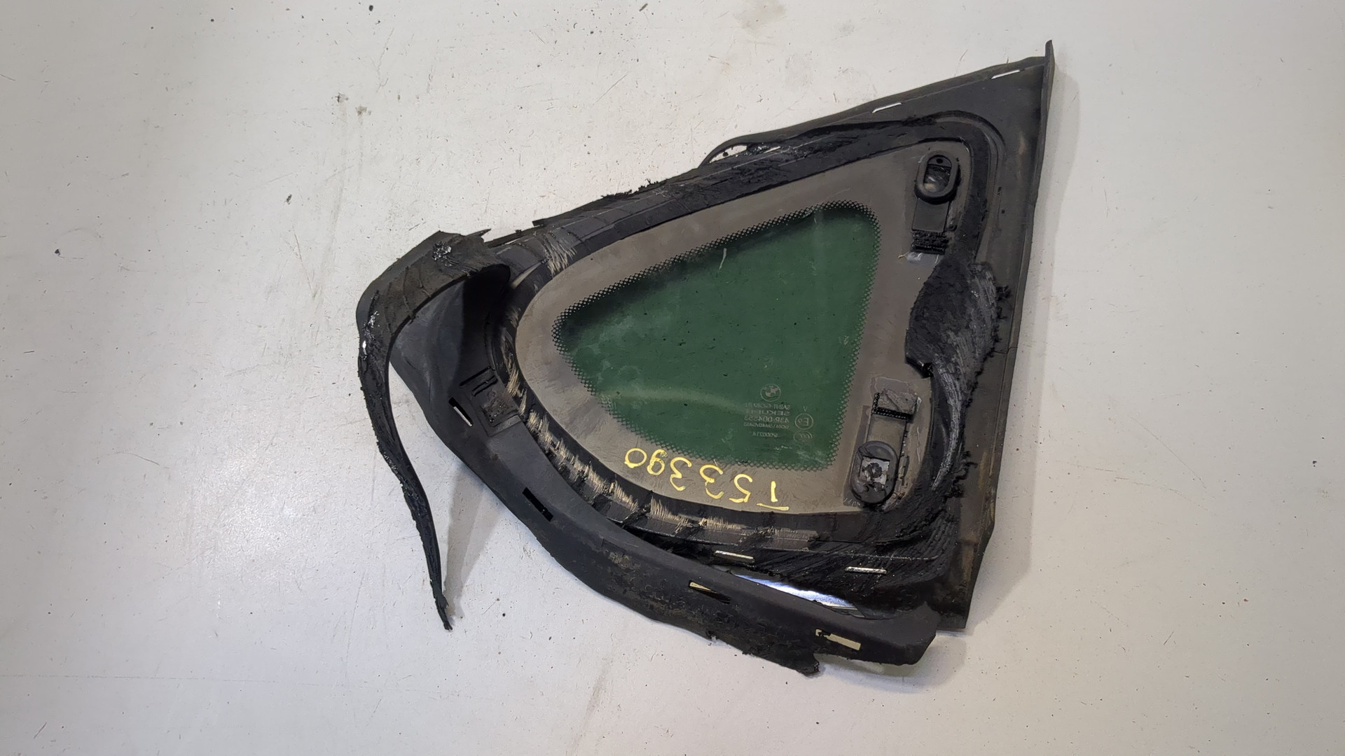 Стекло боковое