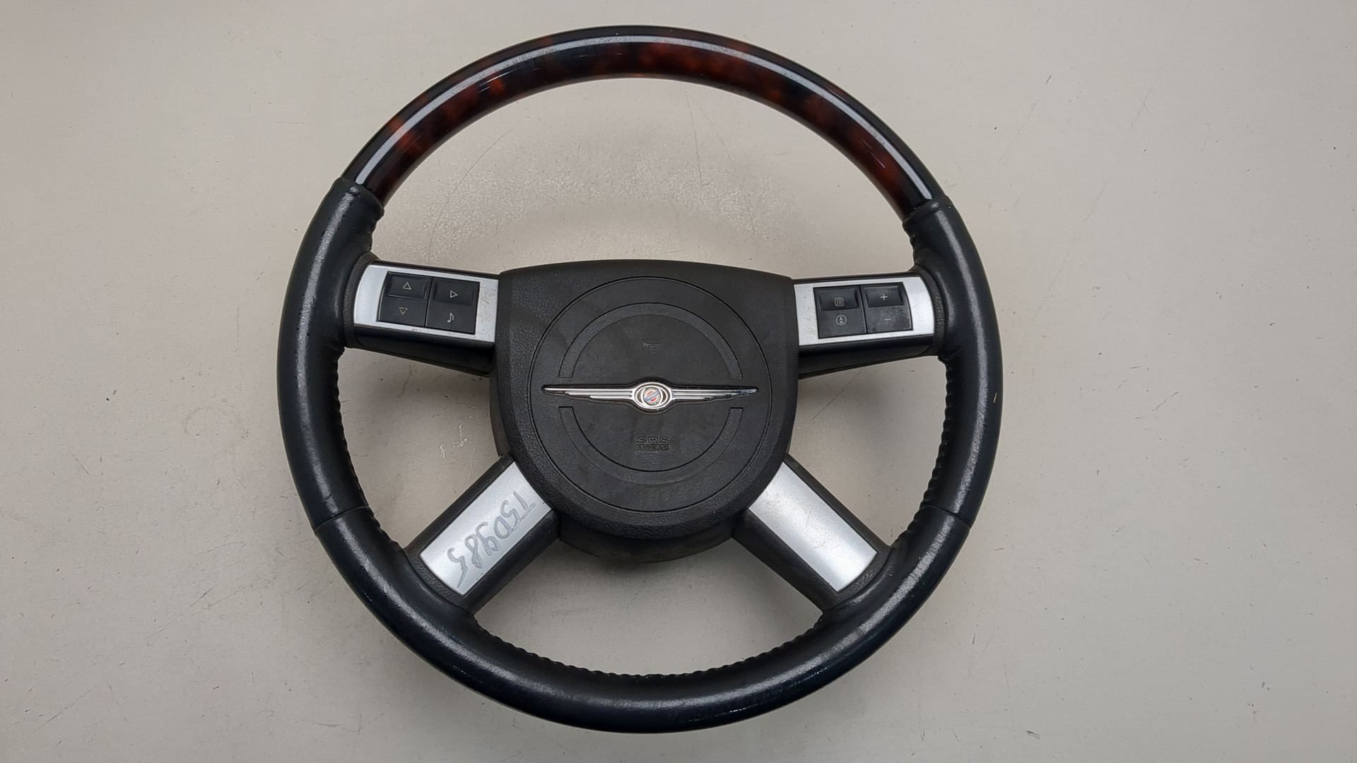 Рулевое колесо (руль)