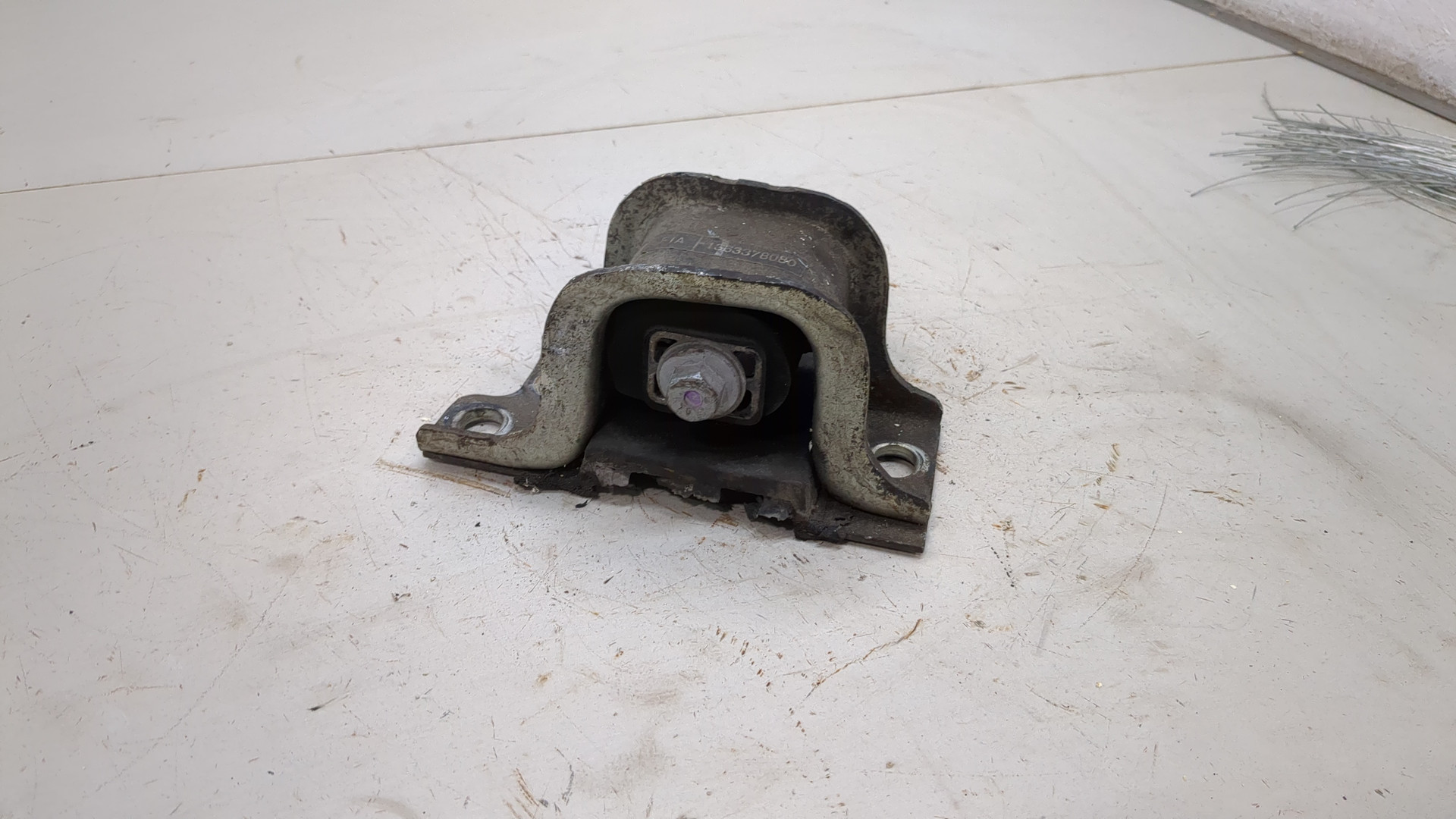 Опора двигателя