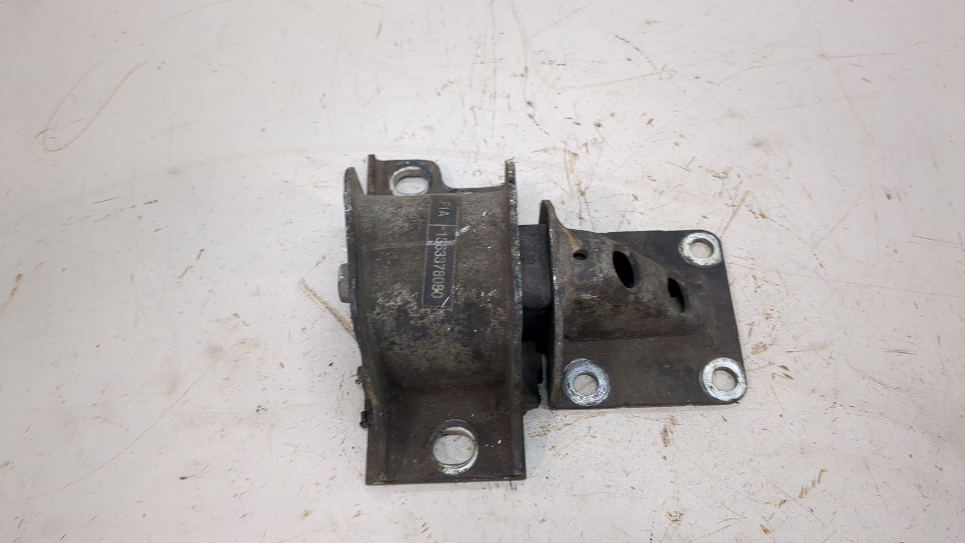 Опора двигателя