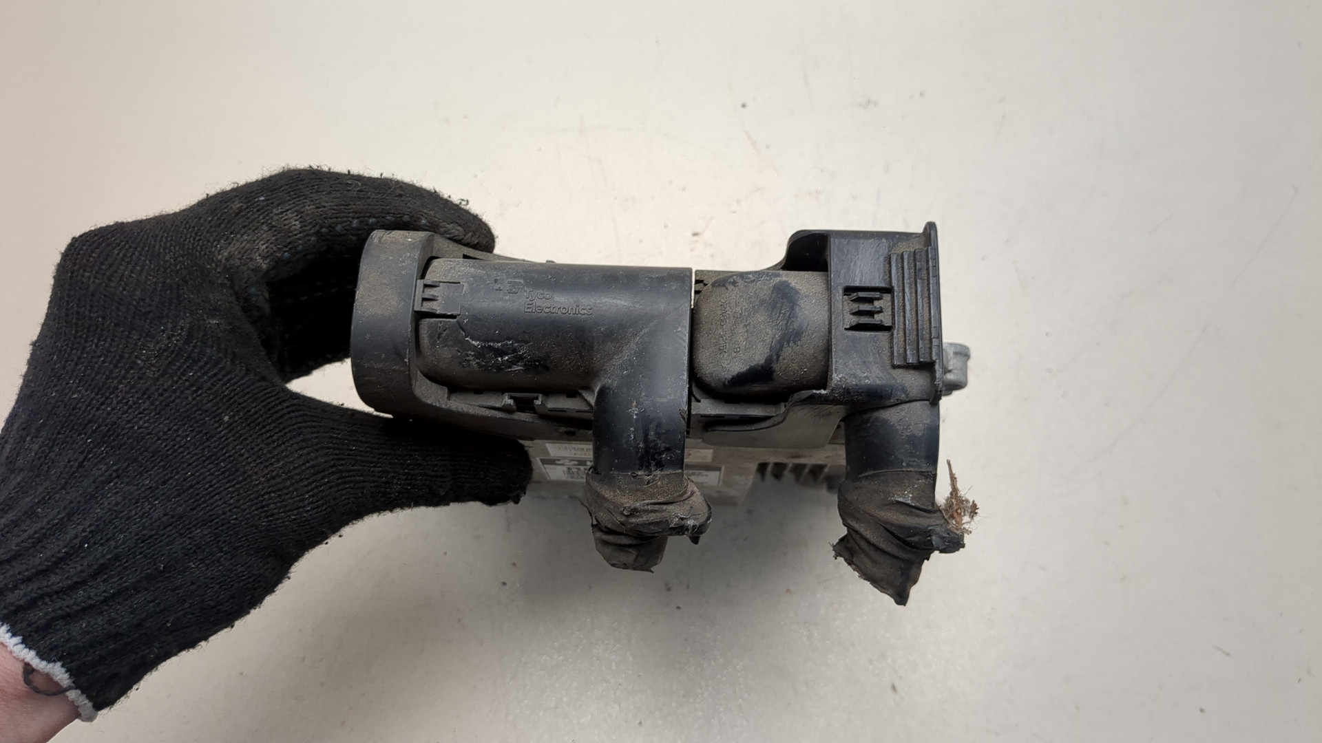 Блок управления двигателем