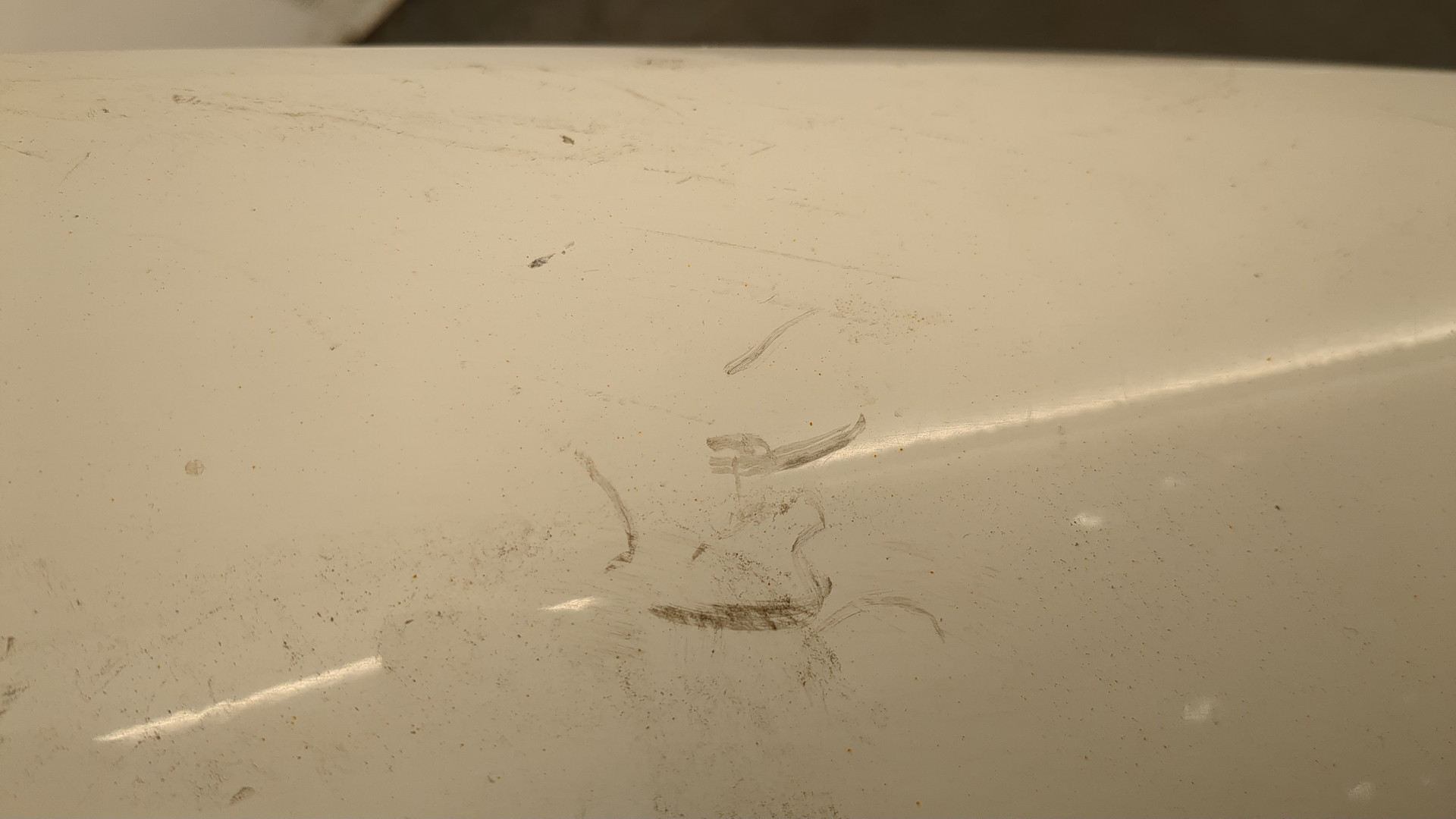 Молдинг лобового стекла