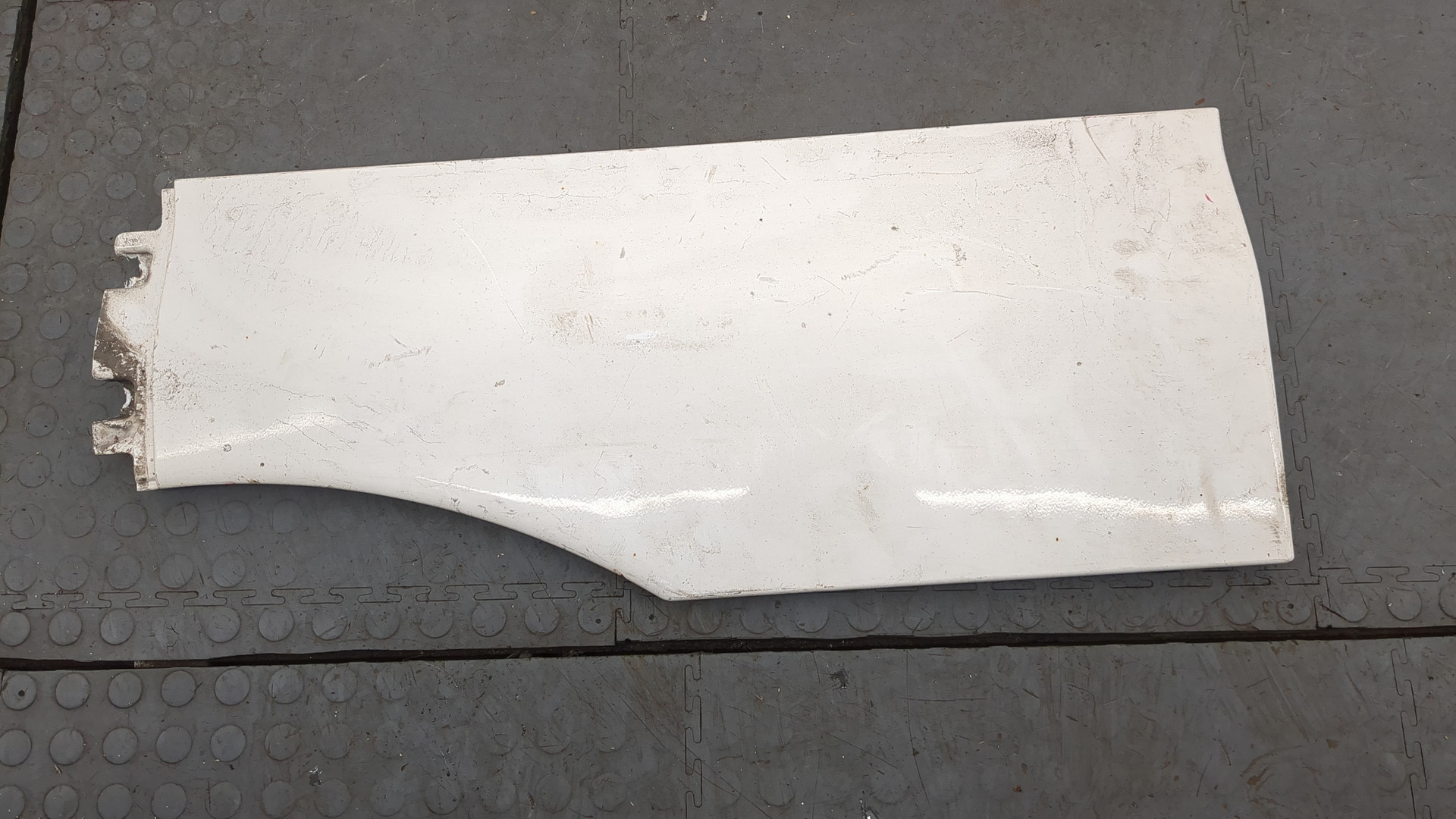 Крыло заднее левое