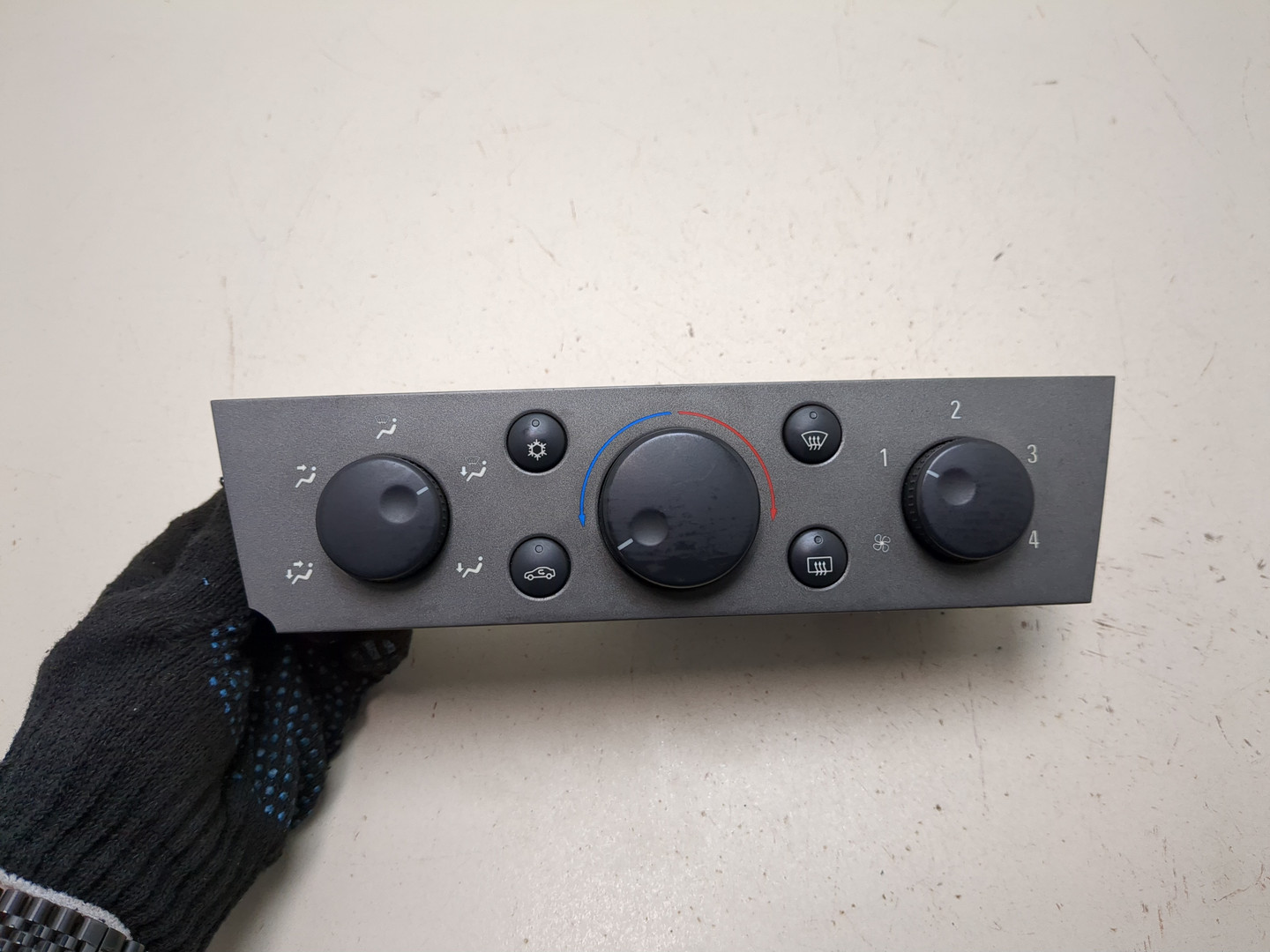 Переключатель отопителя