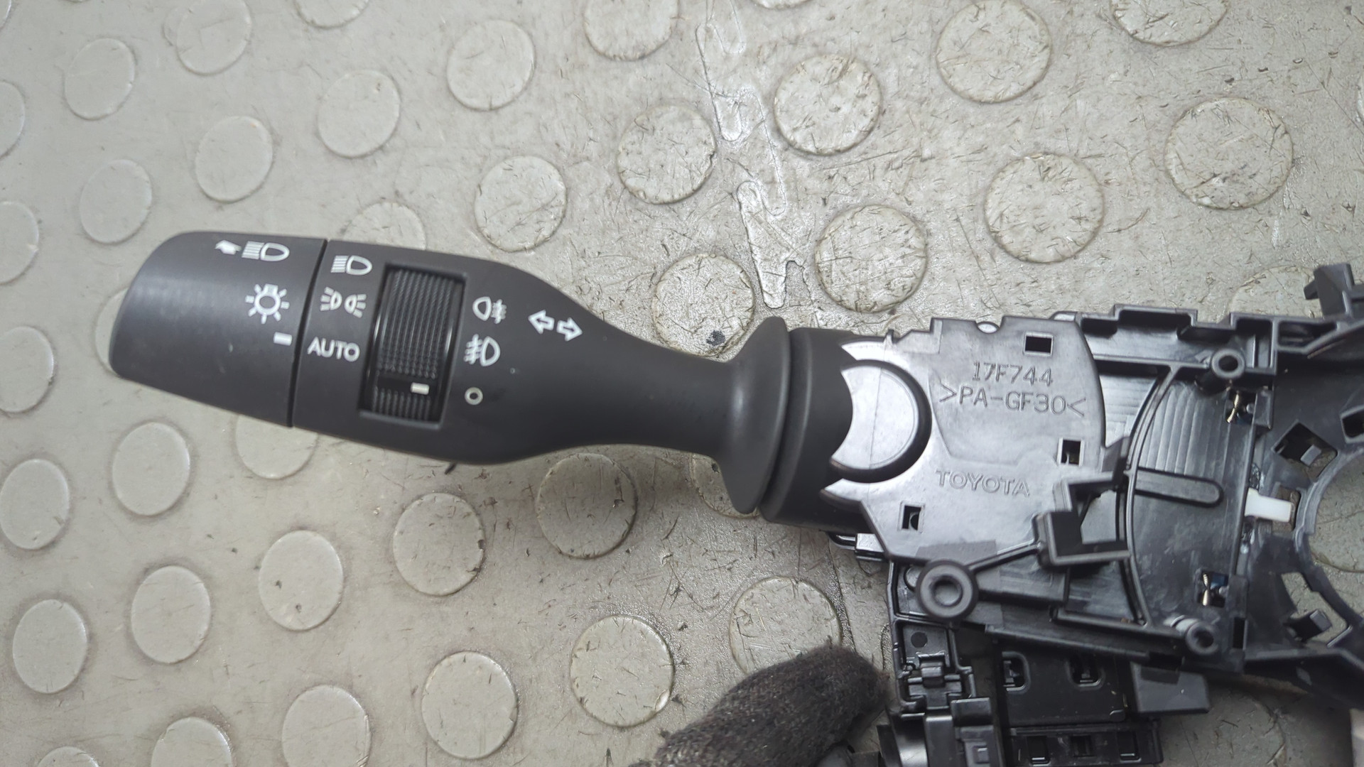 Переключатель подрулевой