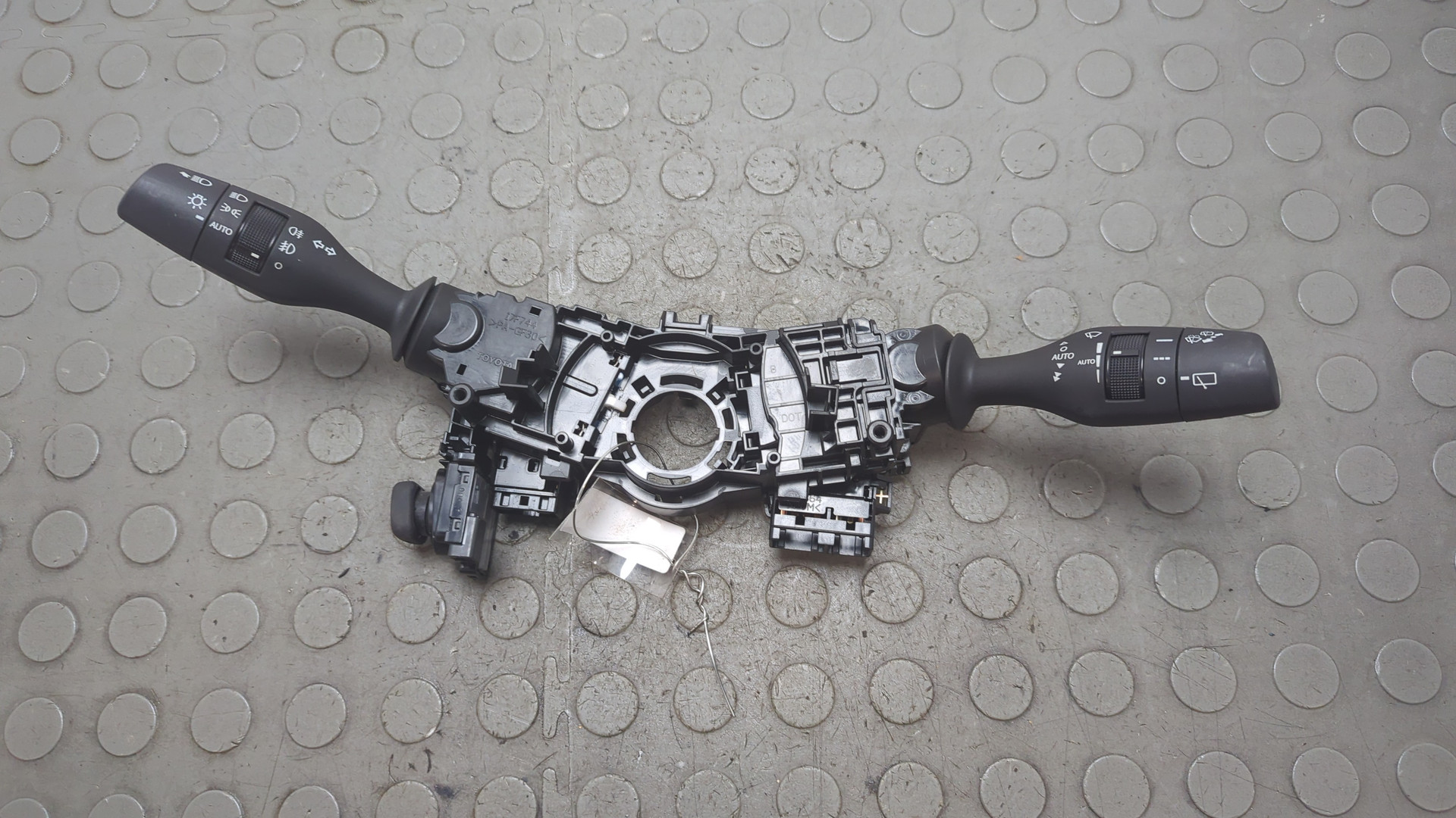 Переключатель подрулевой