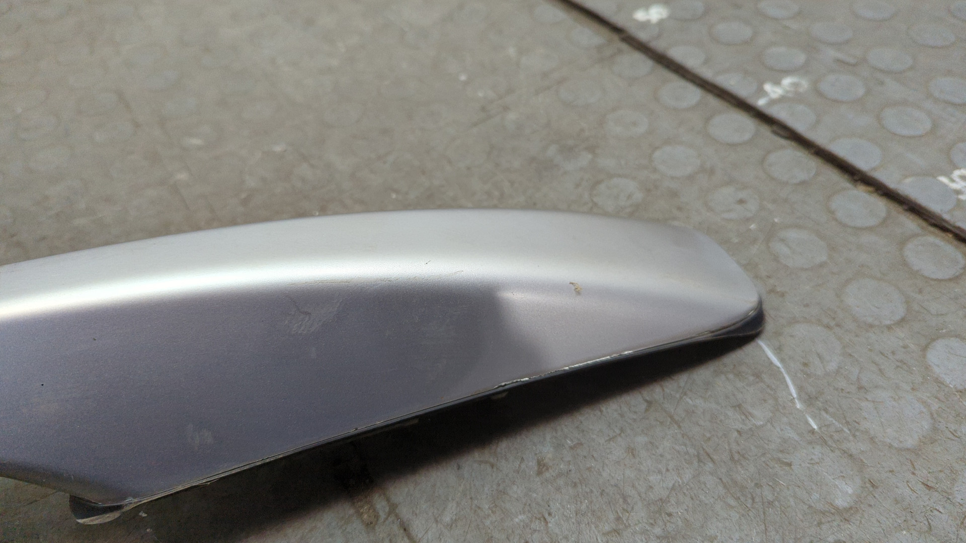 Рейлинг (релинг) правый (планка на крышу)